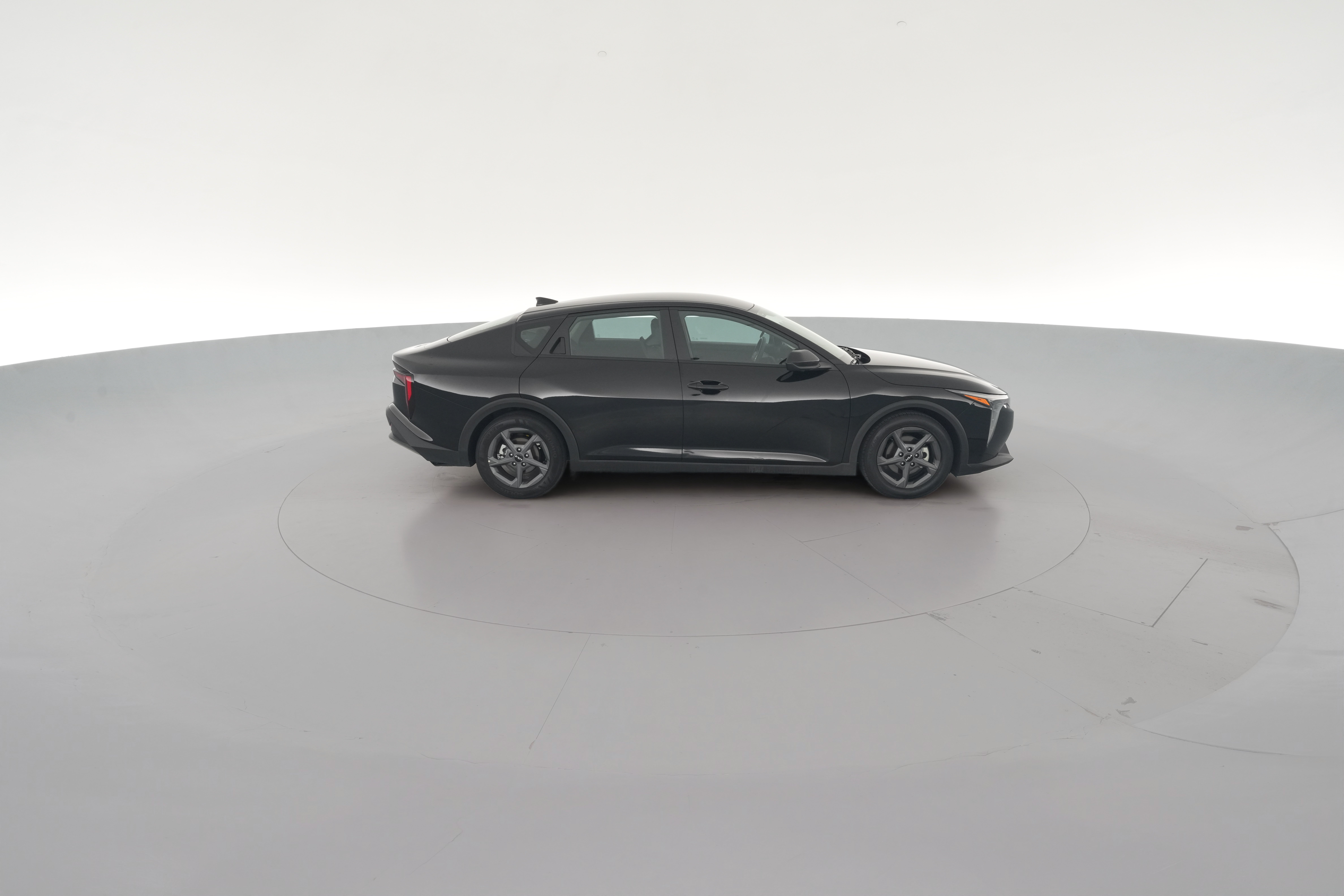 2025 Kia K4 LXS - Photo 35