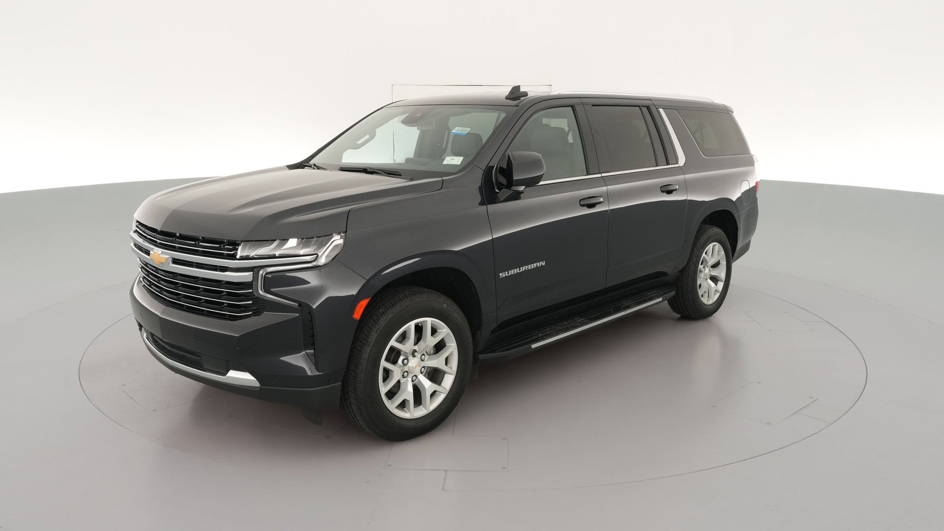 2024 Chevrolet Suburban vehicle photo
