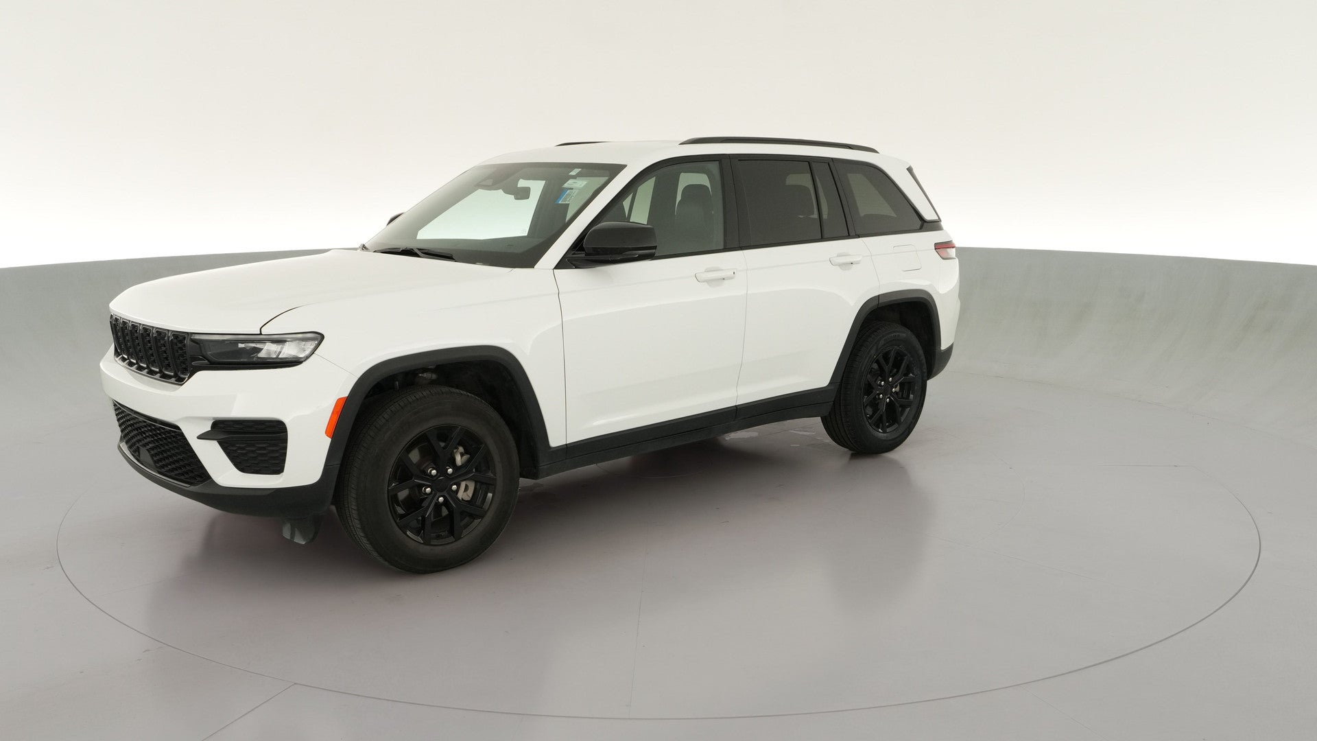 2025 Jeep Grand Cherokee vehicle photo