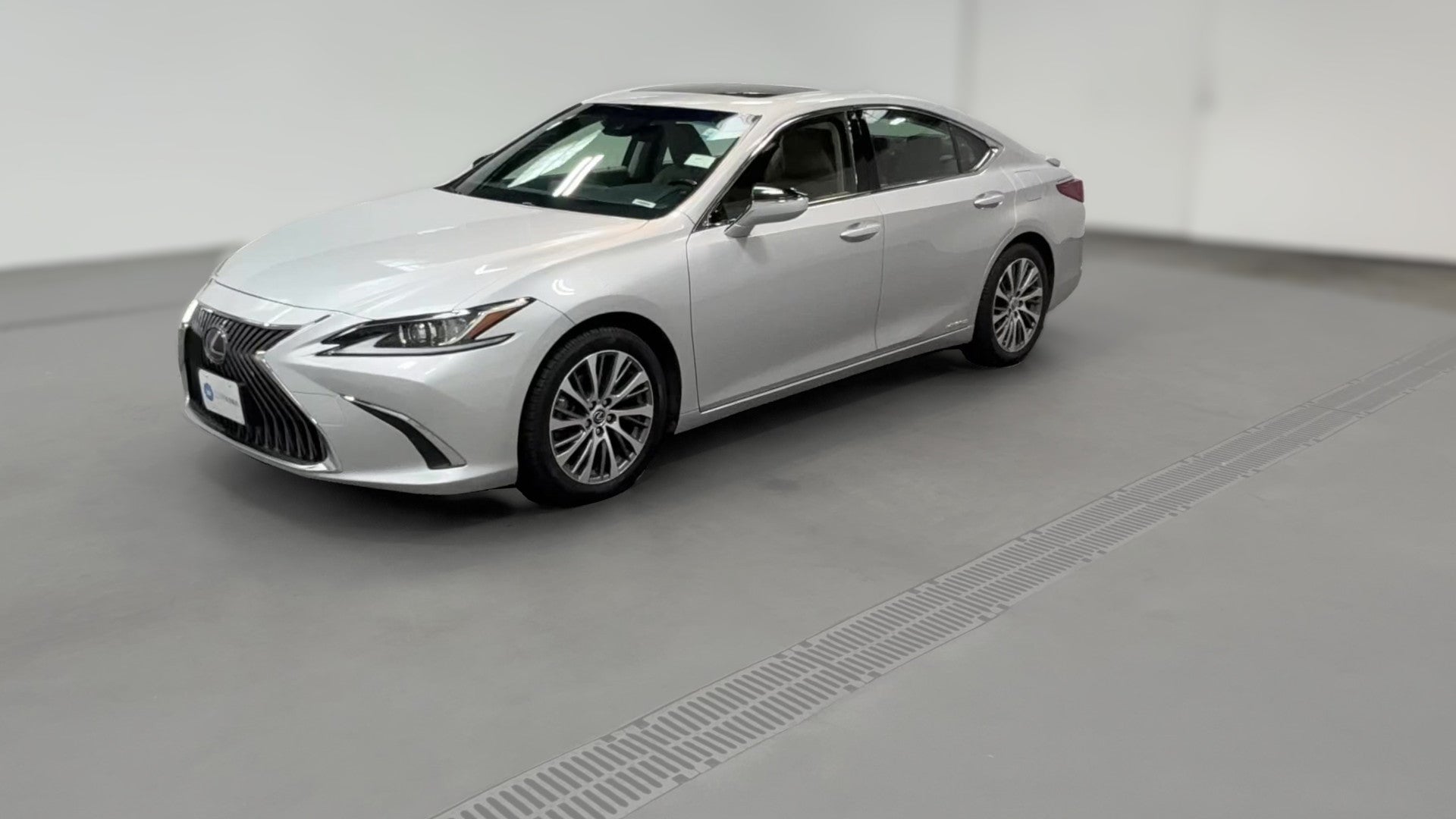 2019 Lexus ES vehicle photo