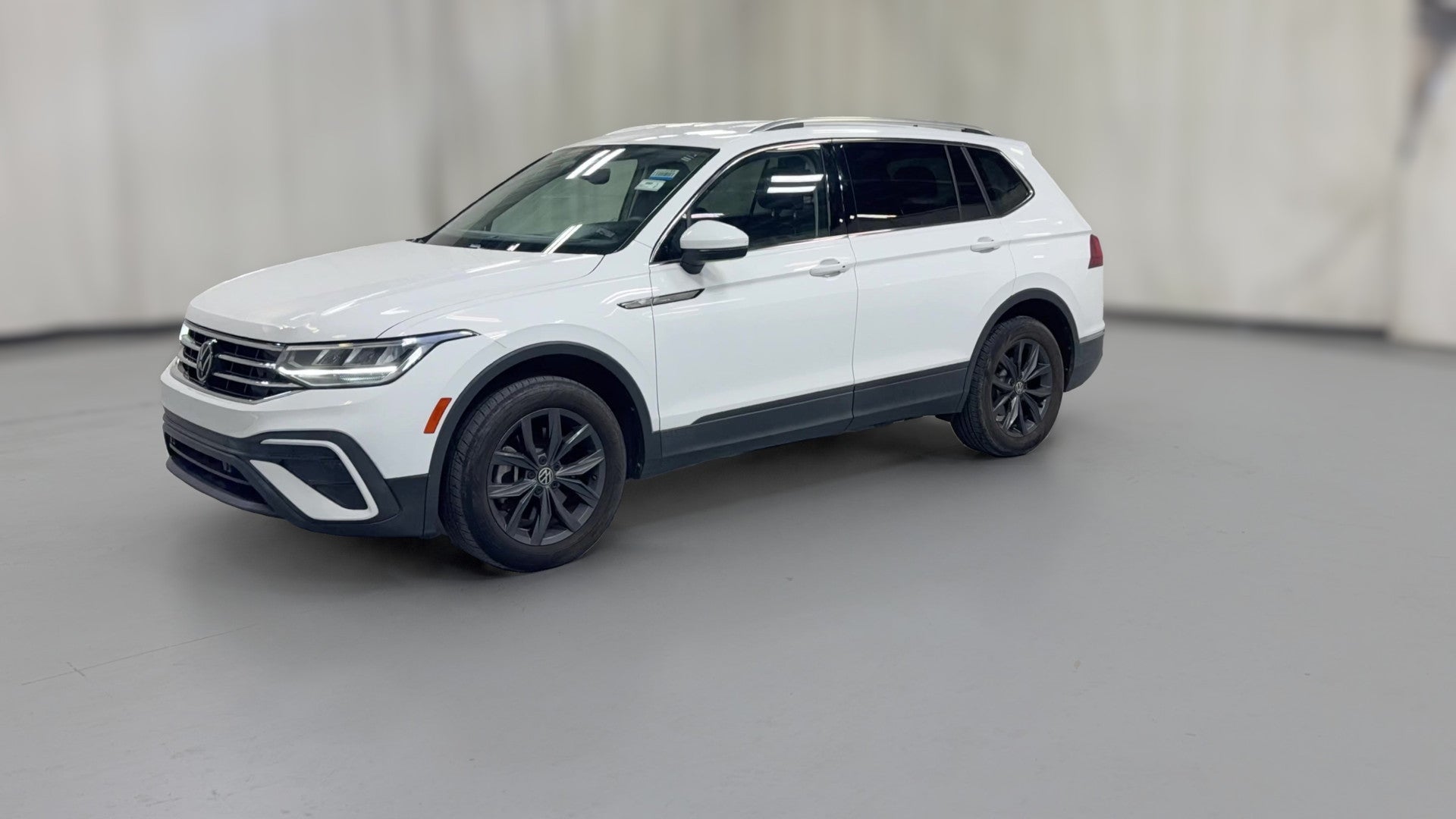 2022 Volkswagen Tiguan vehicle photo