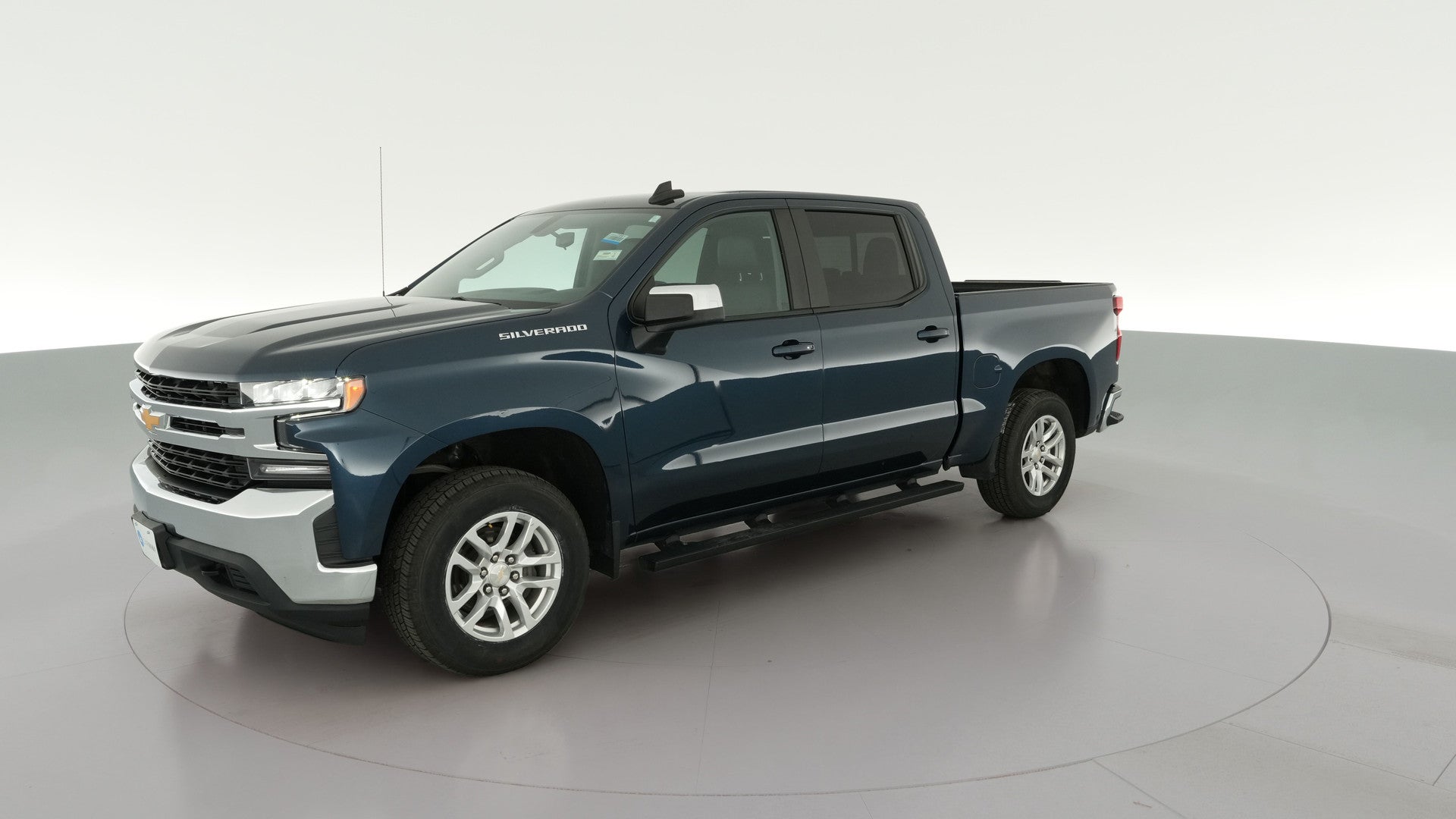 2020 Chevrolet Silverado 1500 Crew Cab vehicle photo