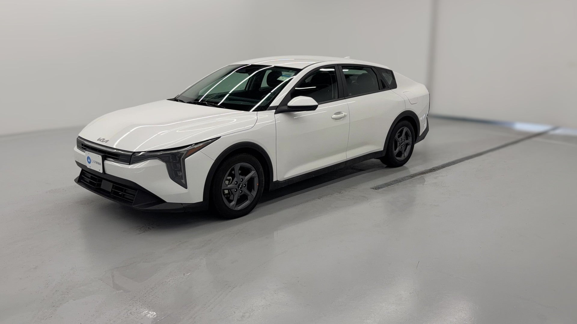 2025 Kia K4 vehicle photo