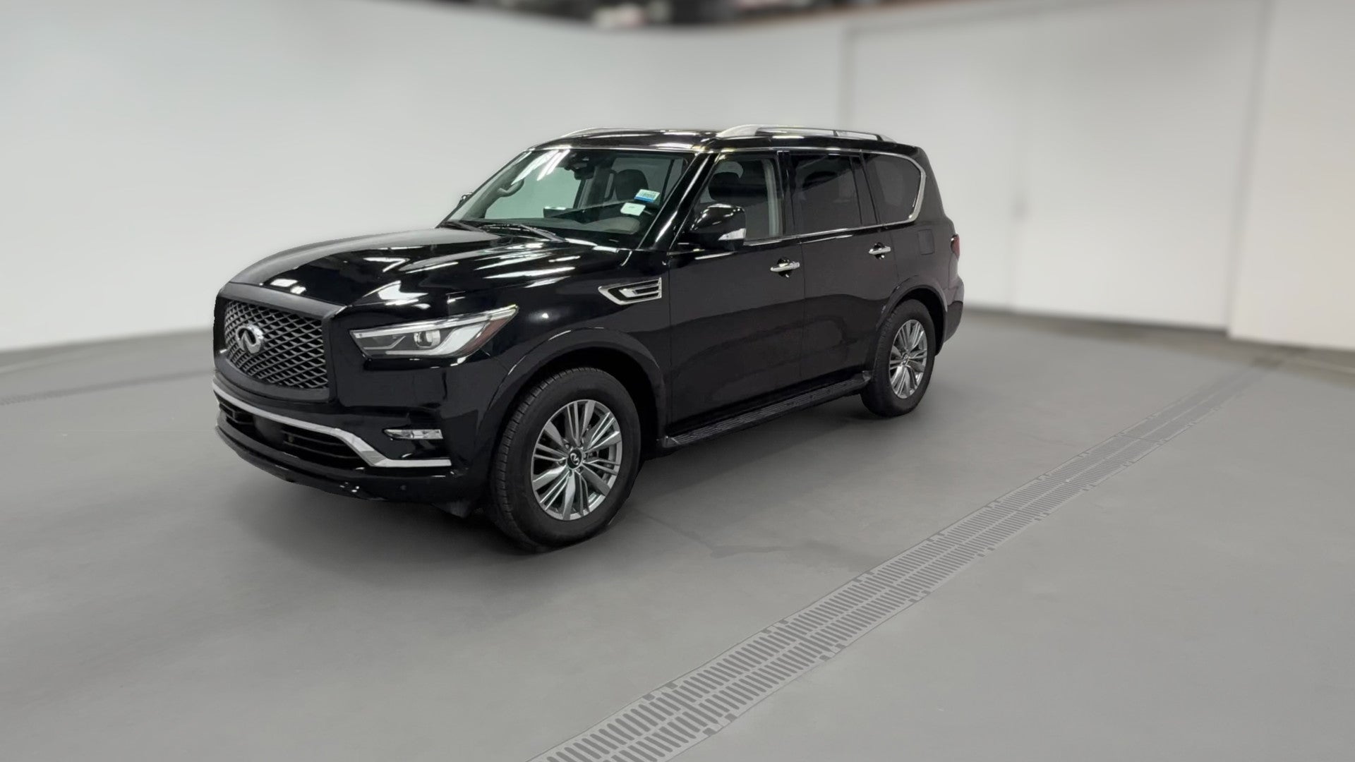 2023 INFINITI QX80 vehicle photo