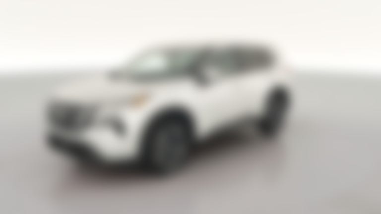 2025 Nissan Rogue vehicle photo