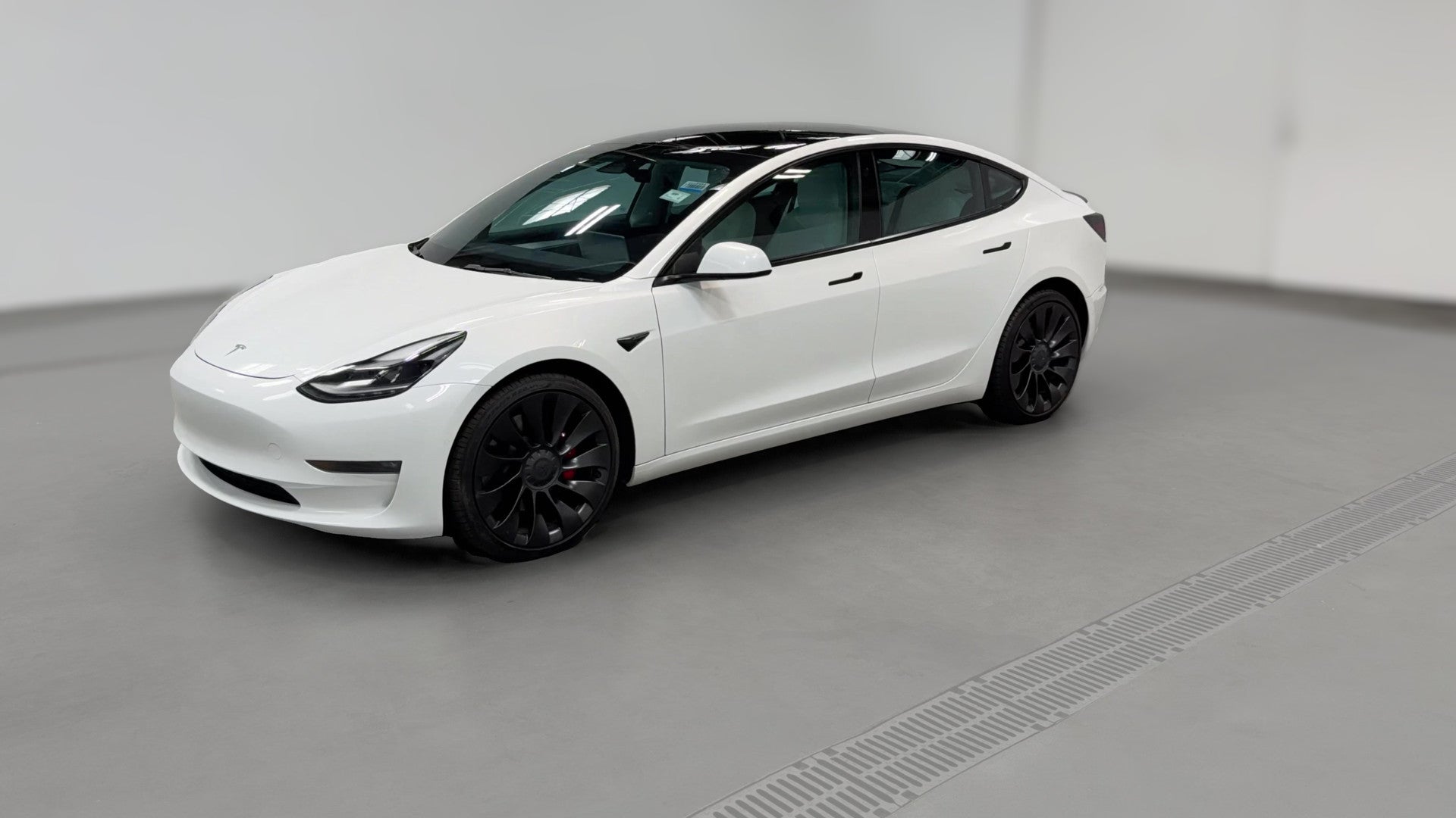2022 Tesla Model 3 vehicle photo