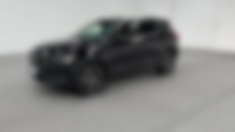 2023 Volvo XC40 vehicle photo