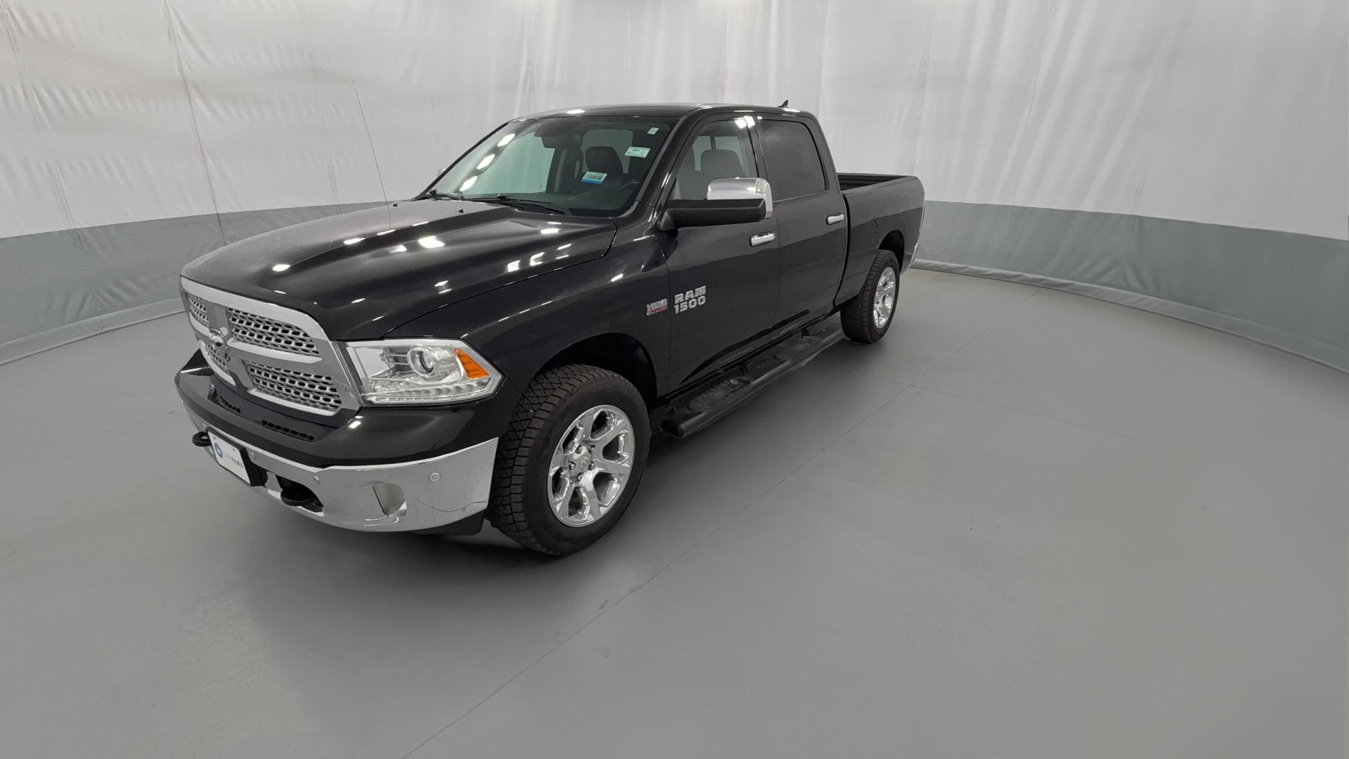 2017 Ram 1500 Crew Cab vehicle photo