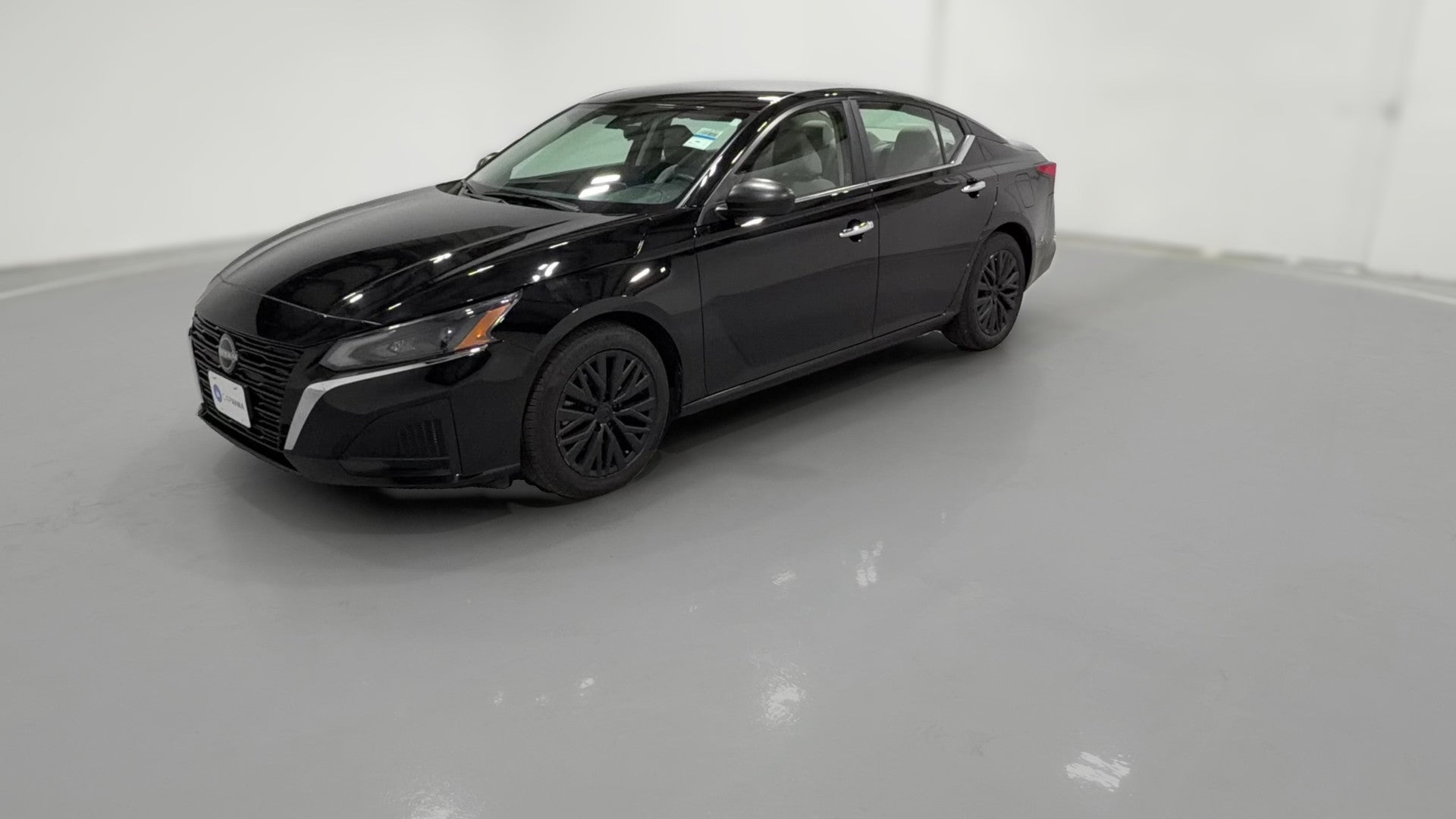 2025 Nissan Altima vehicle photo
