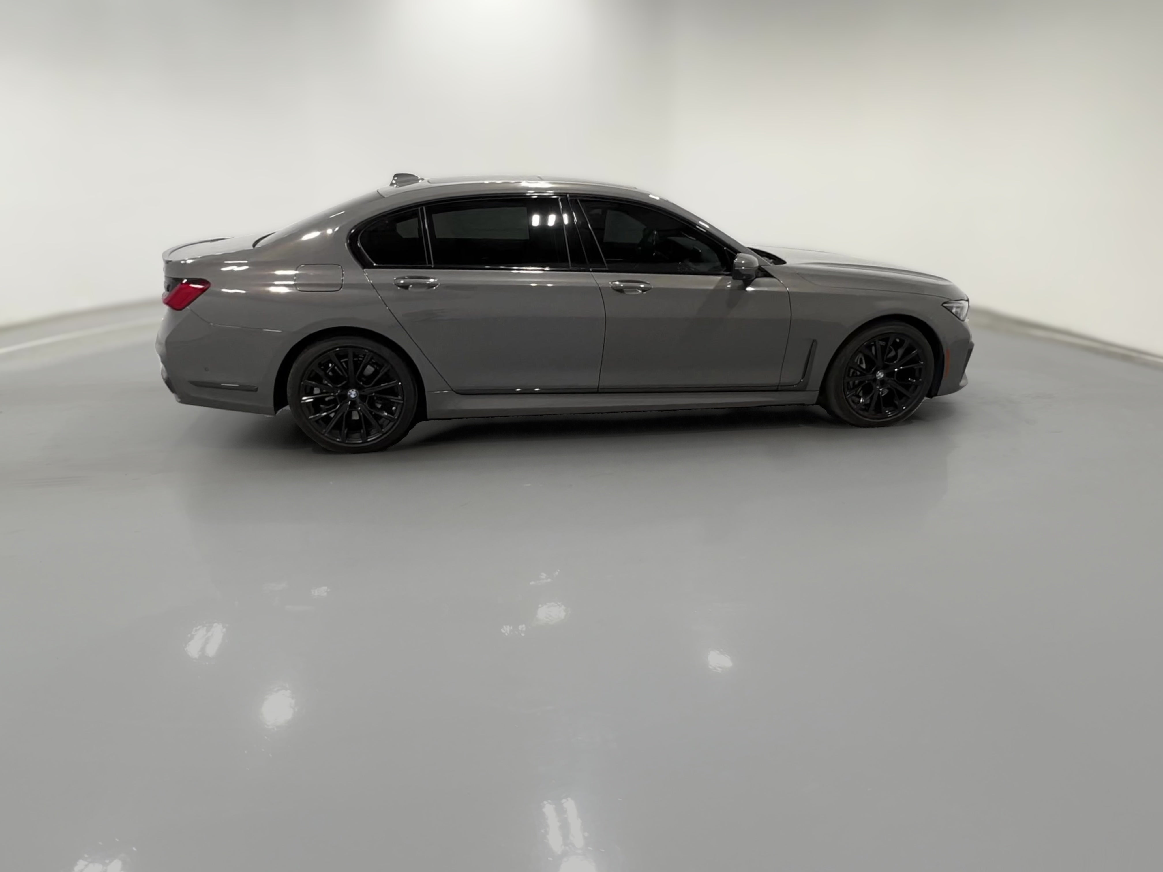 2022 BMW 7 Series 740i - Photo 39