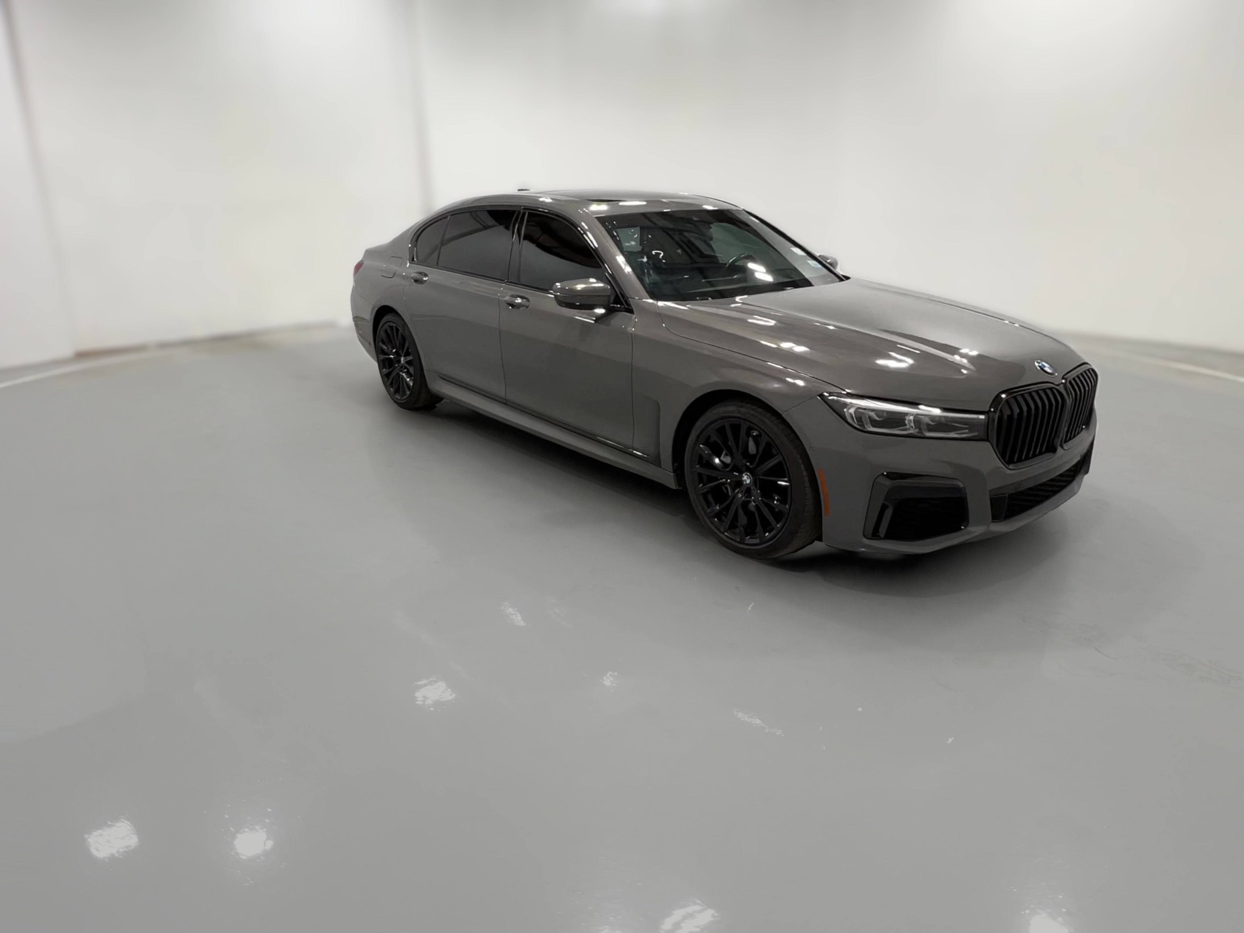 2022 BMW 7 Series 740i - Photo 41