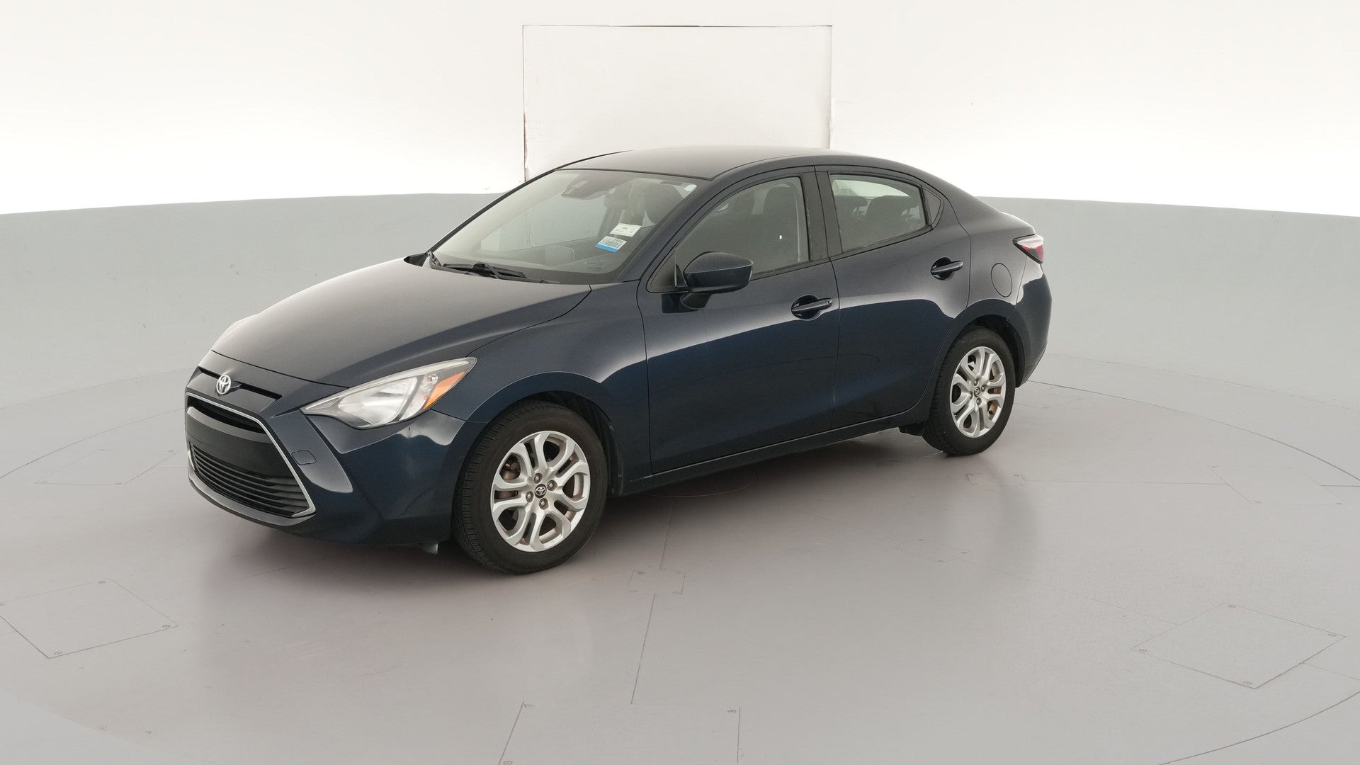 2018 Toyota Yaris iA vehicle photo