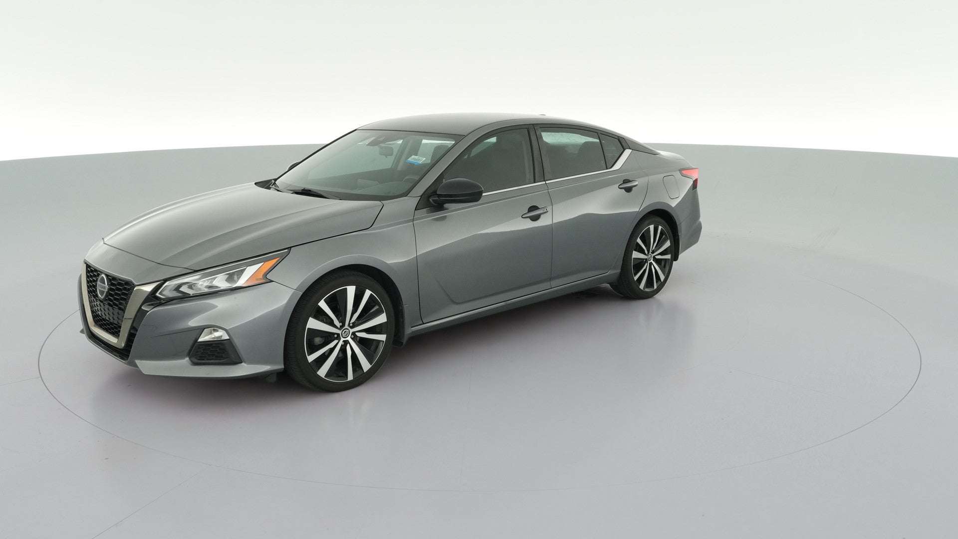 2020 Nissan Altima vehicle photo