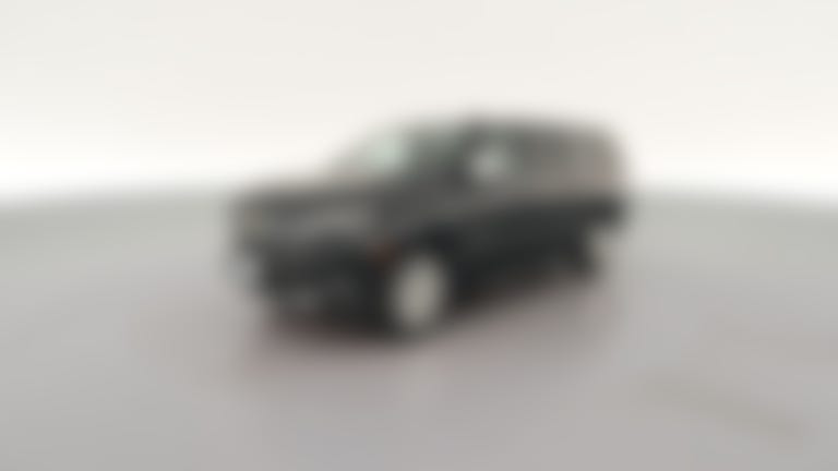 2024 Chevrolet Suburban vehicle photo