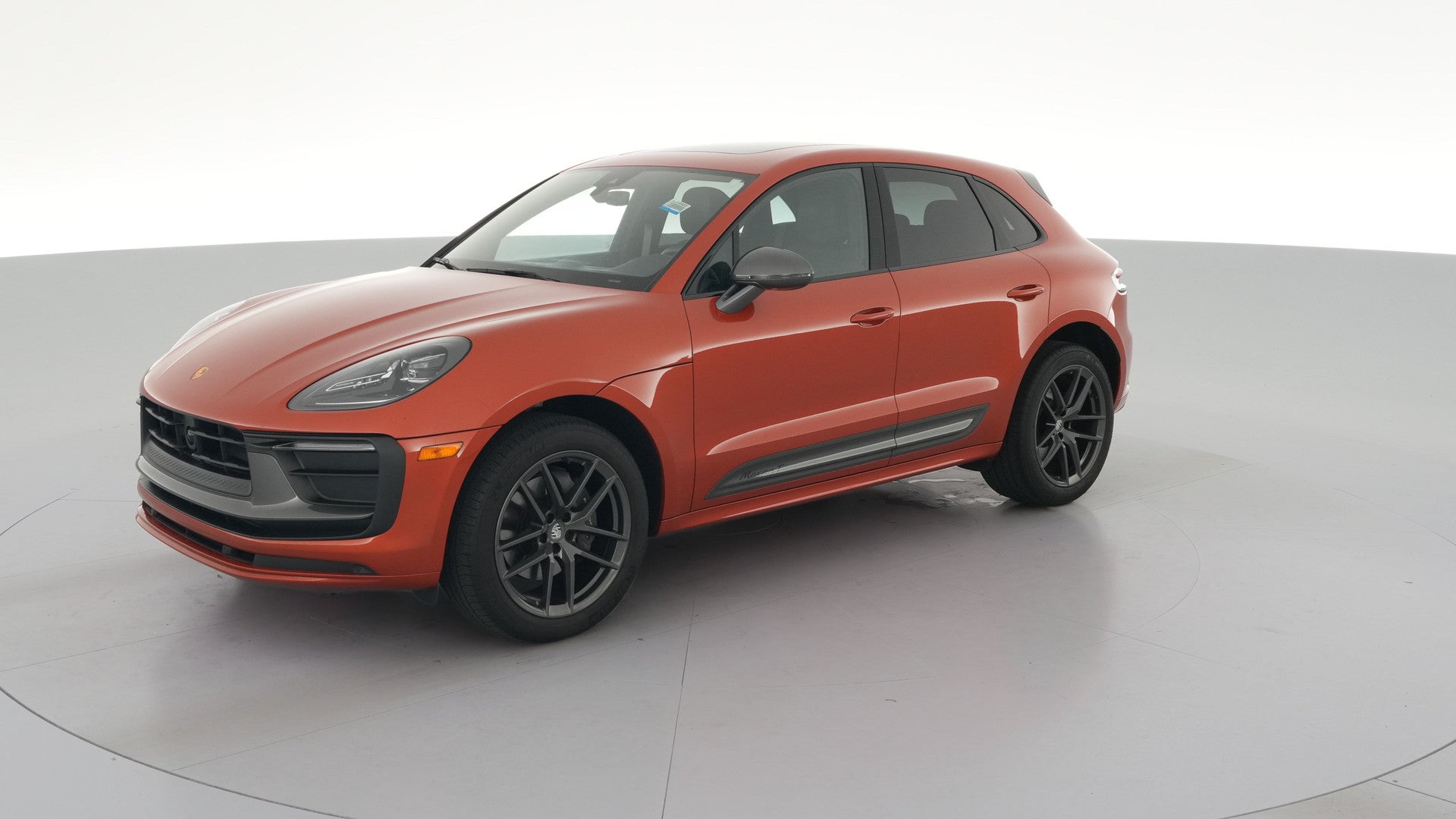 2023 Porsche Macan vehicle photo