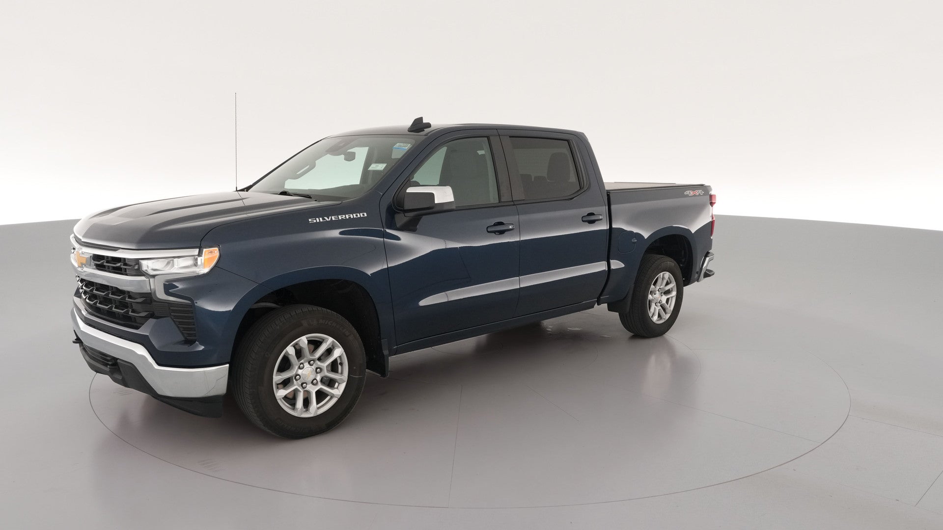 2022 Chevrolet Silverado 1500 Crew Cab vehicle photo