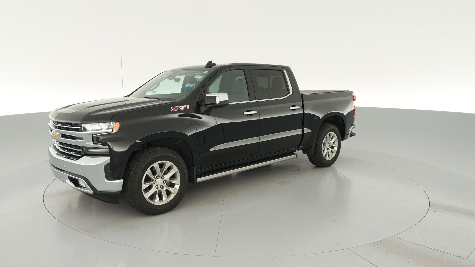 2020 Chevrolet Silverado 1500 Crew Cab vehicle photo