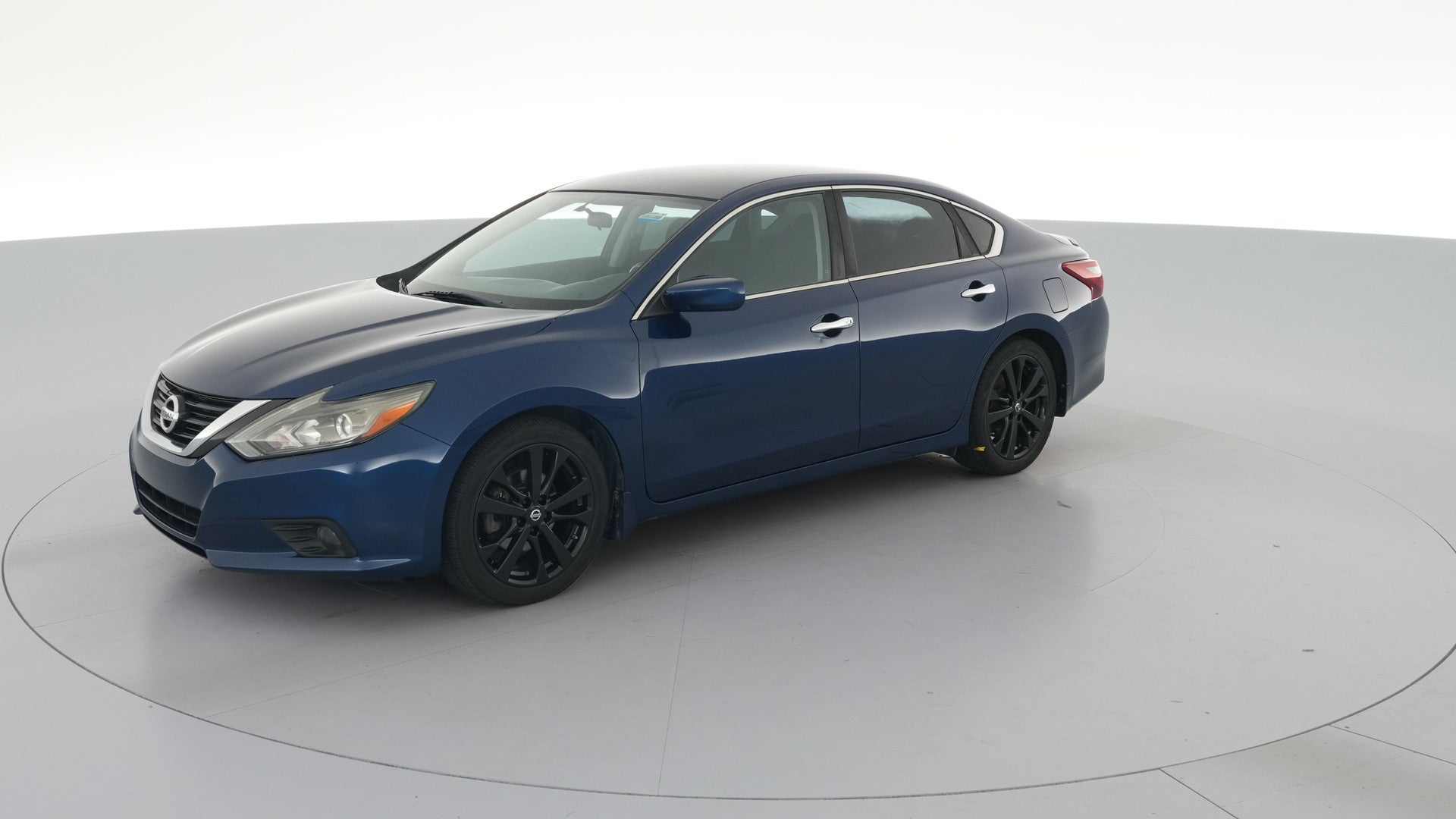 2018 Nissan Altima vehicle photo
