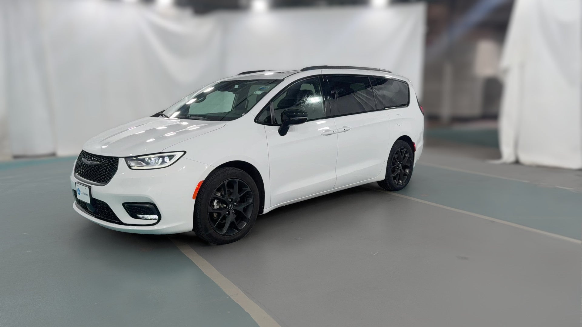 2025 Chrysler Pacifica vehicle photo