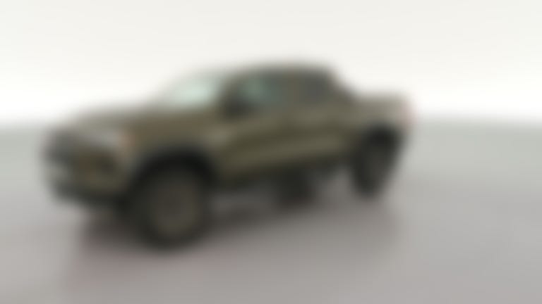 2025 Chevrolet Colorado Crew Cab vehicle photo