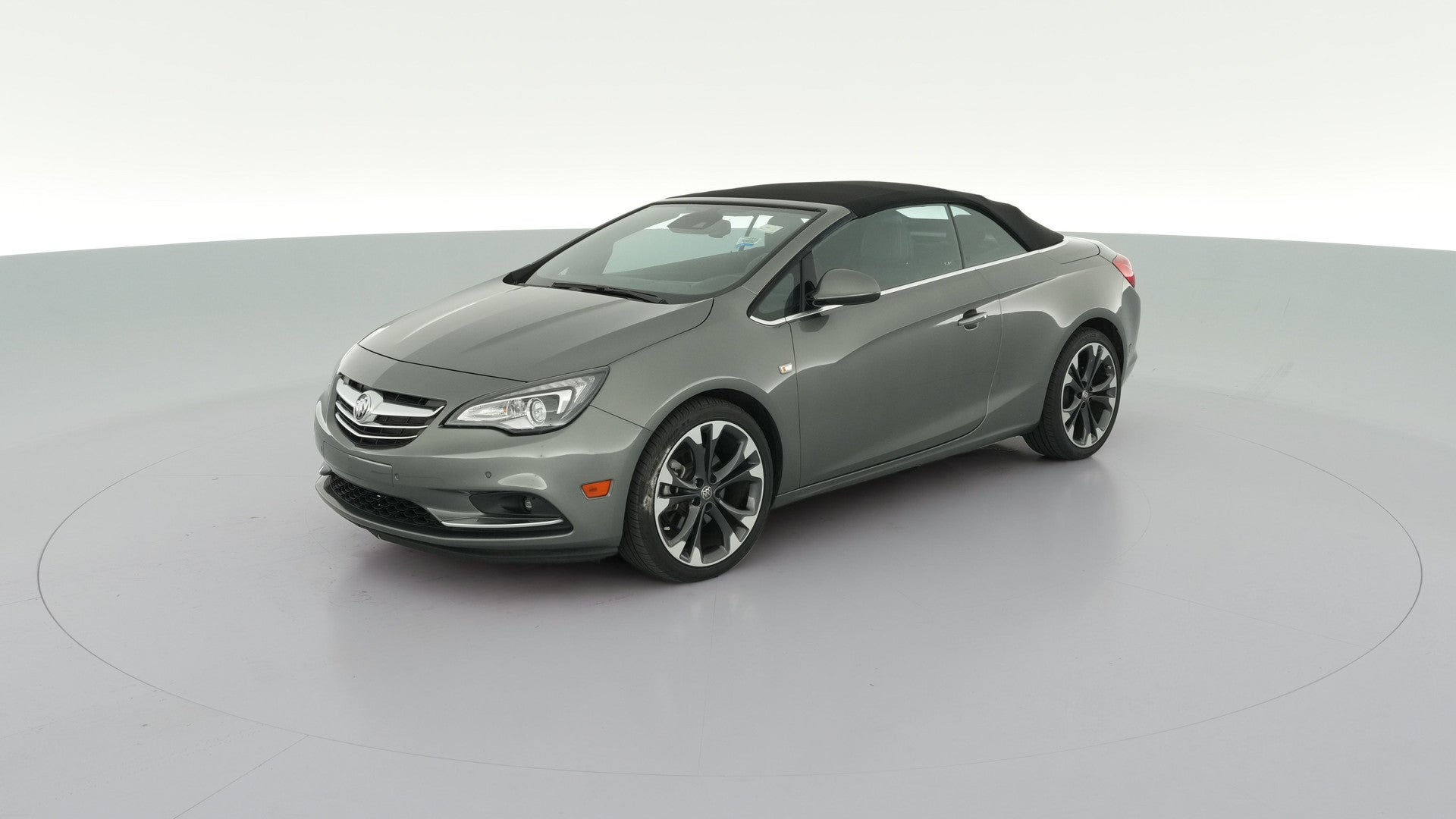 2018 Buick Cascada vehicle photo