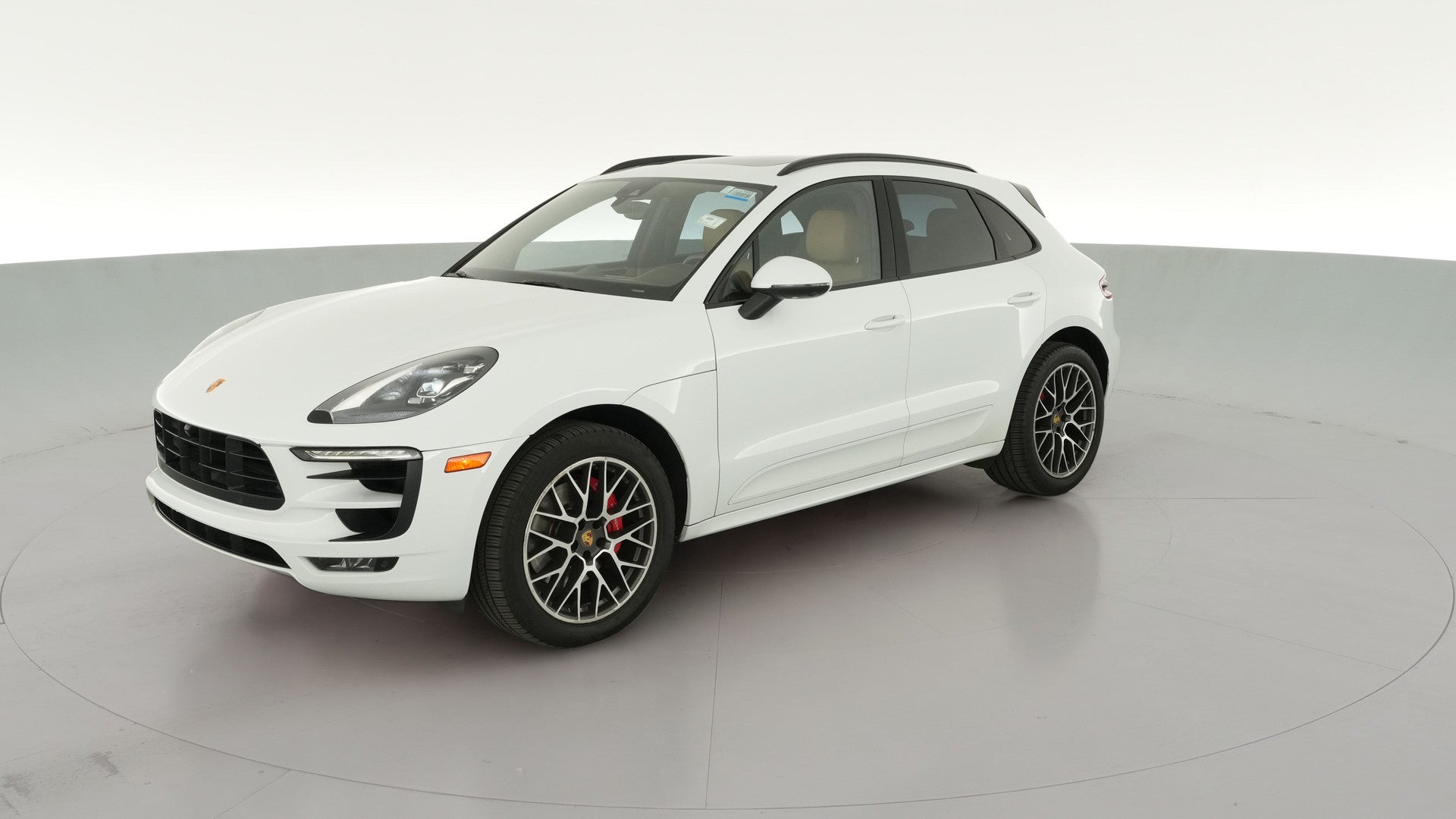 2017 Porsche Macan vehicle photo