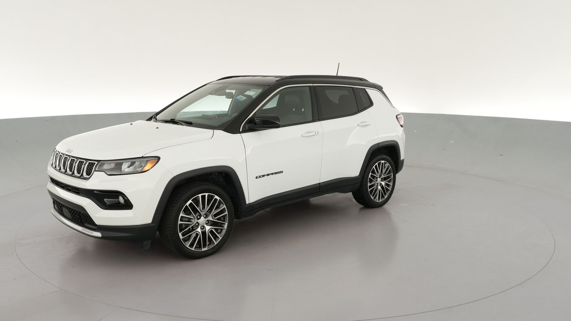 2023 Jeep Compass vehicle photo