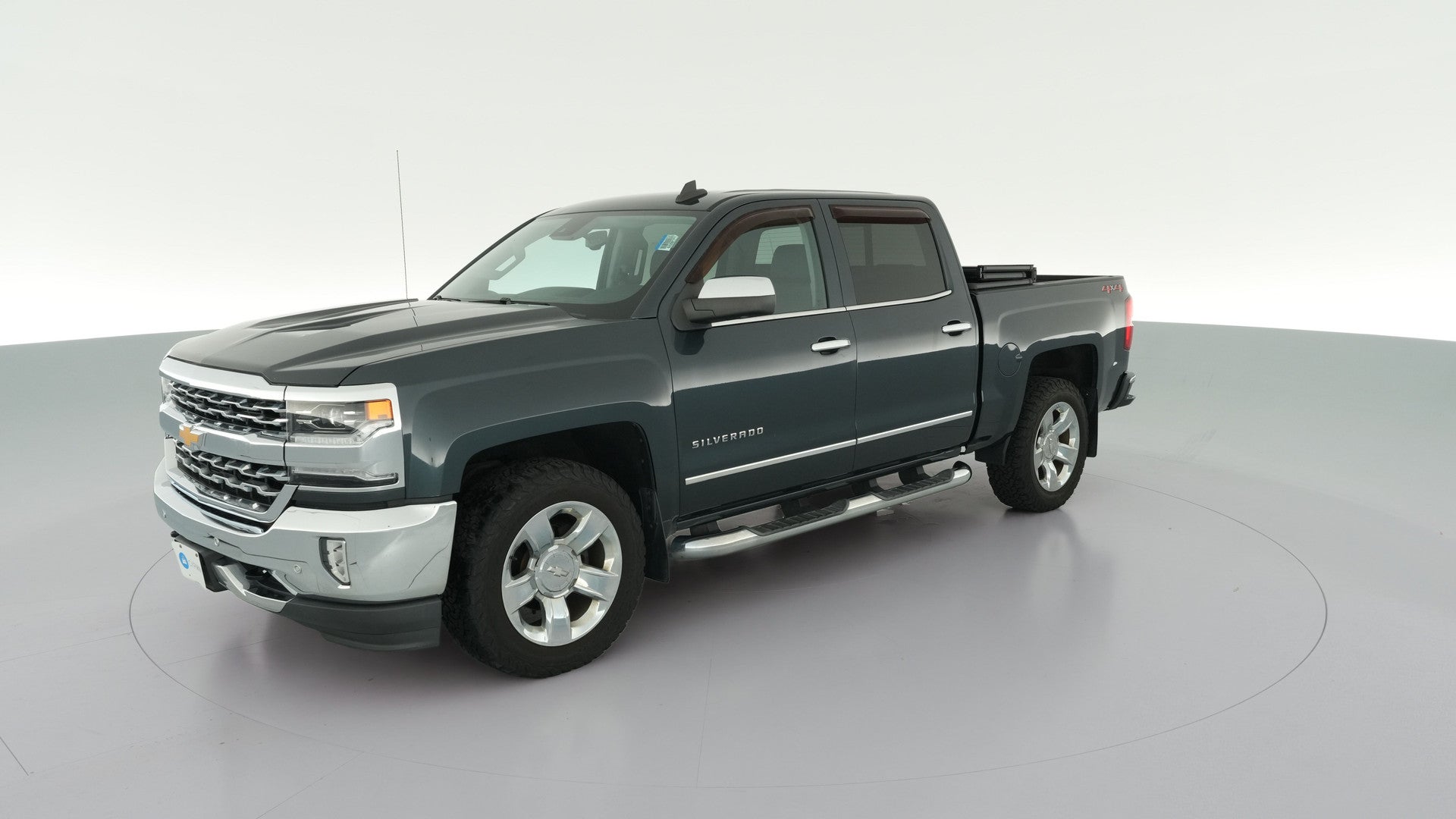 2018 Chevrolet Silverado 1500 Crew Cab vehicle photo