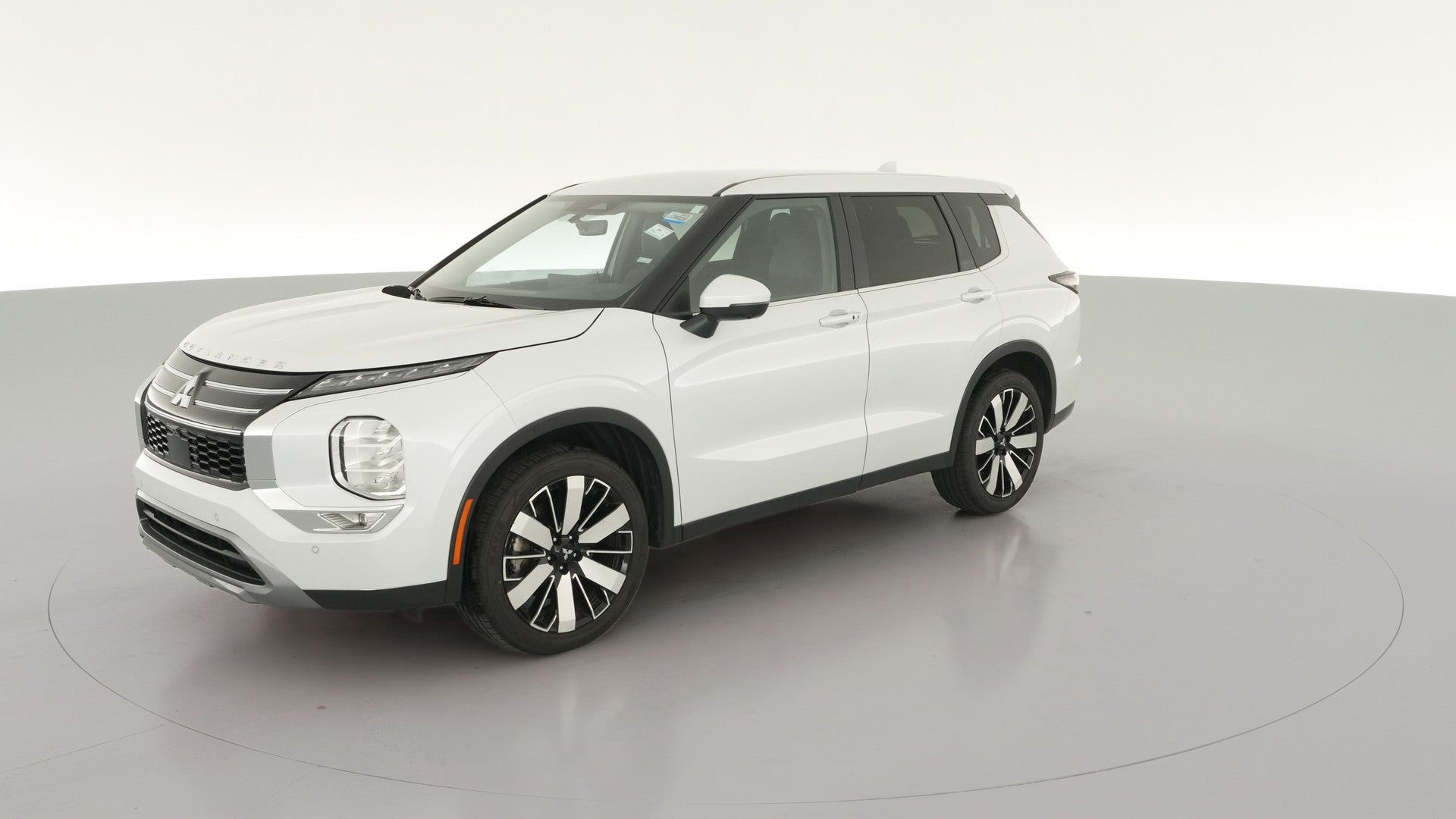 2025 Mitsubishi Outlander vehicle photo