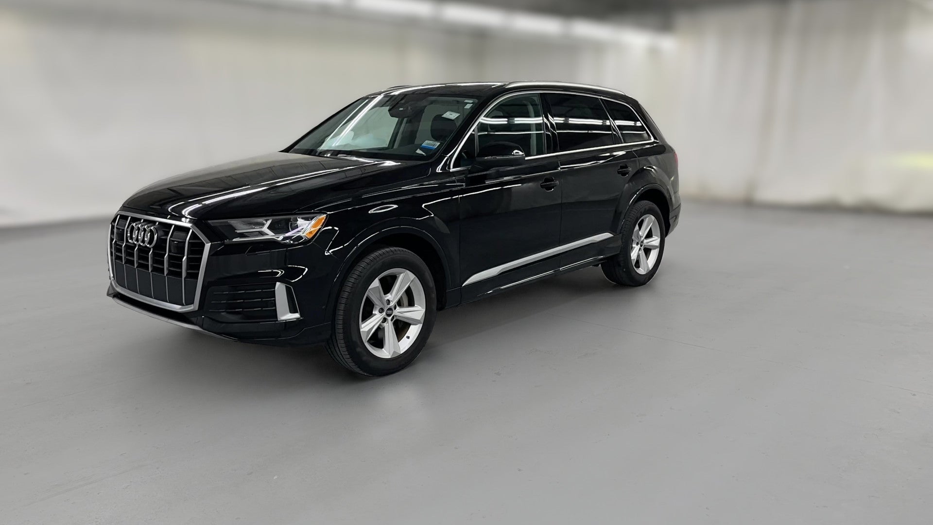 2023 Audi Q7 vehicle photo