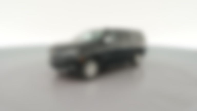 2024 Chevrolet Suburban vehicle photo