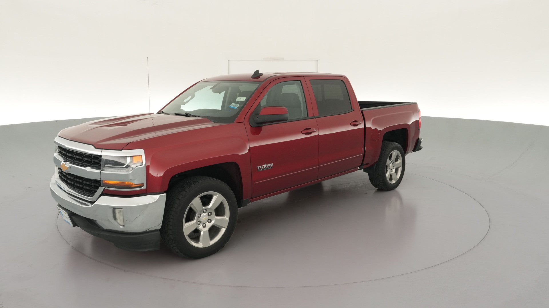 2018 Chevrolet Silverado 1500 Crew Cab vehicle photo