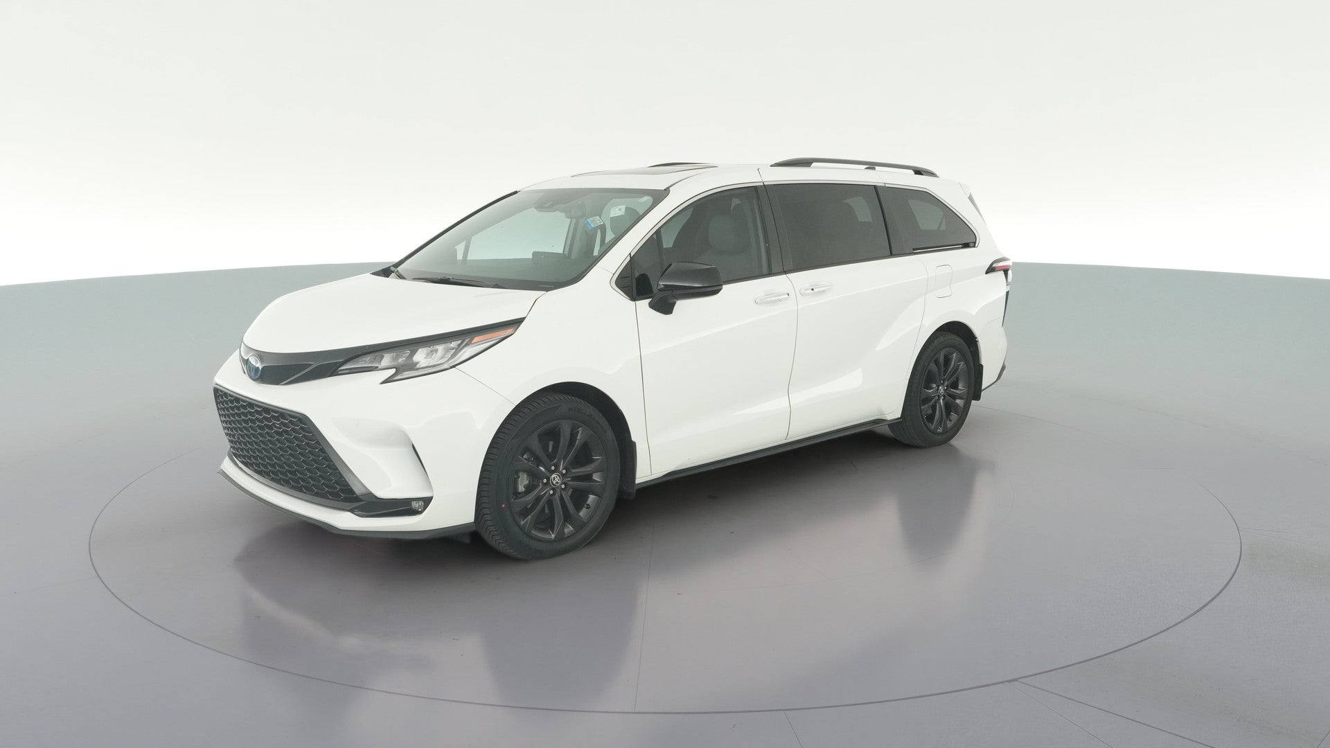 2024 Toyota Sienna vehicle photo