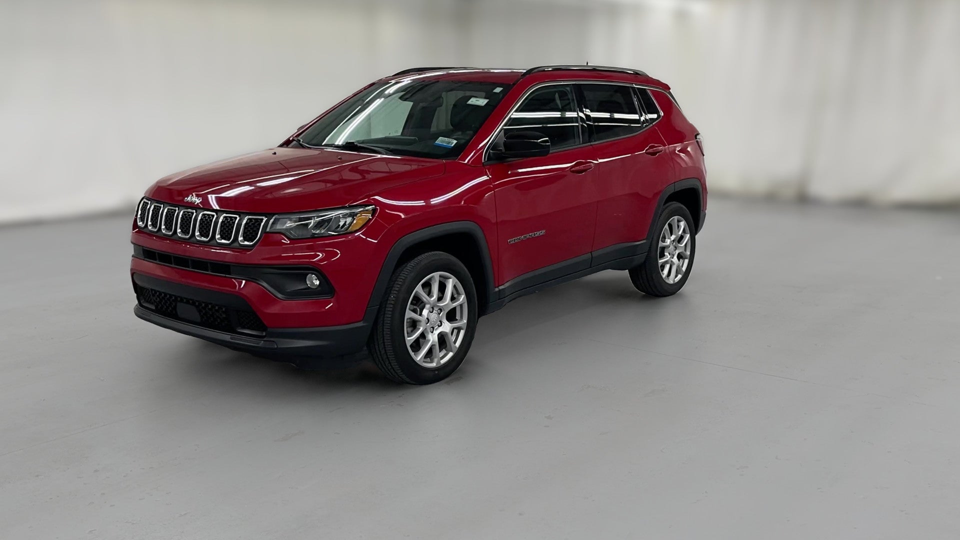 2023 Jeep Compass vehicle photo