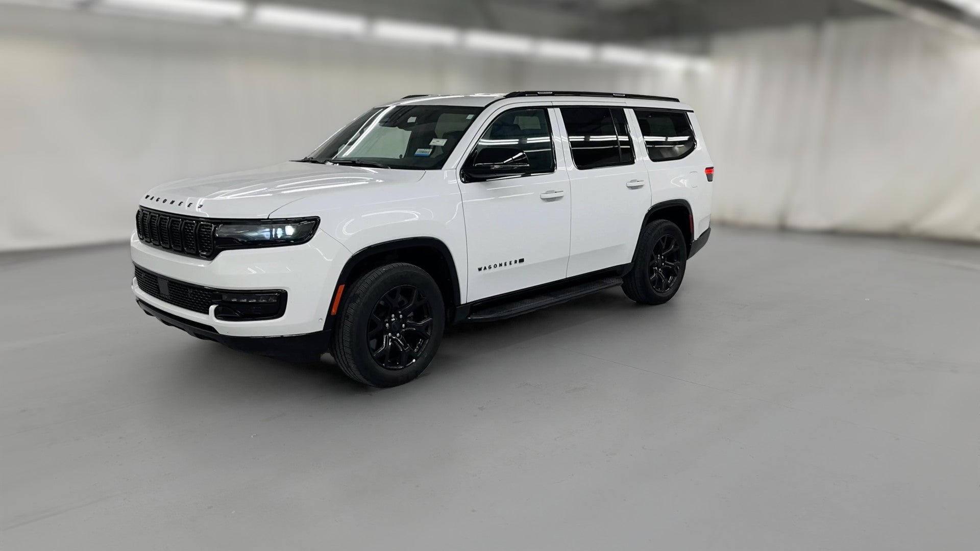 2025 Jeep Wagoneer vehicle photo