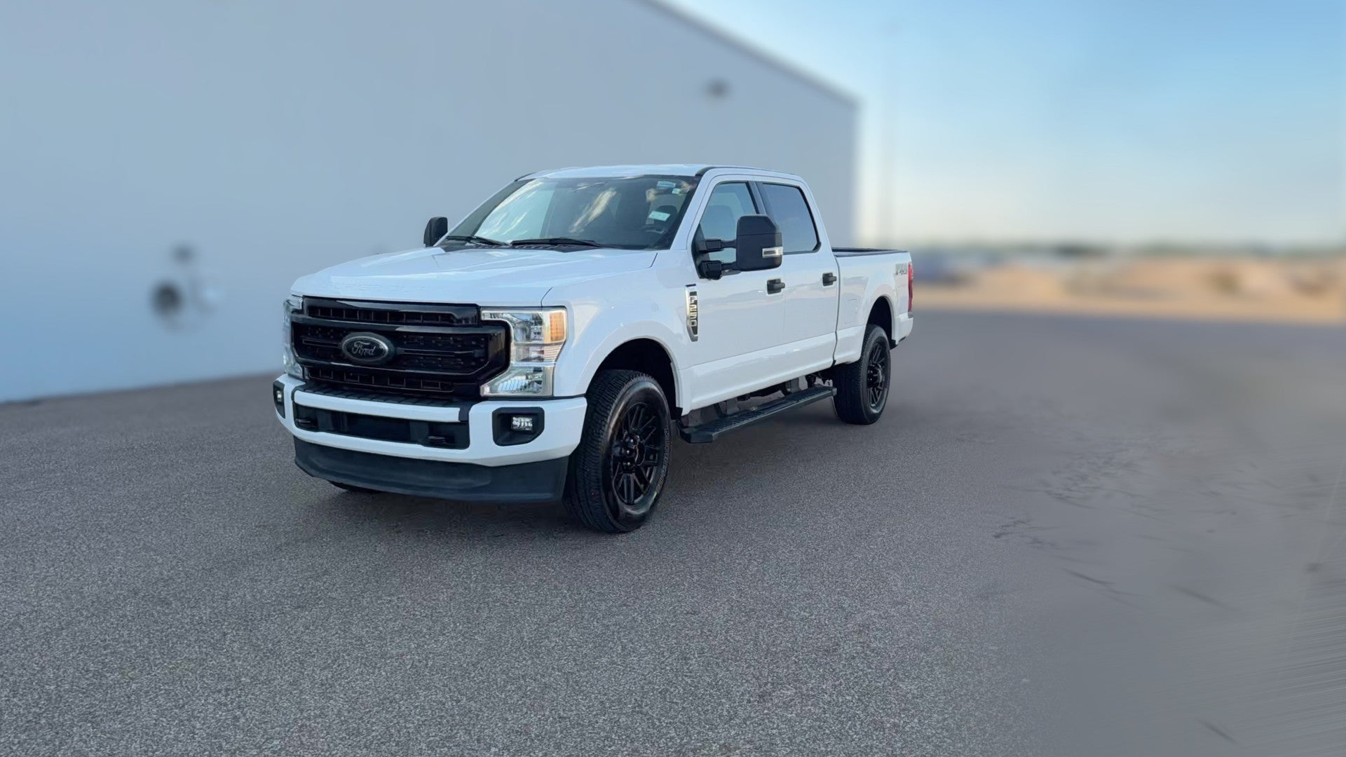 2022 Ford F250 Super Duty Crew Cab vehicle photo