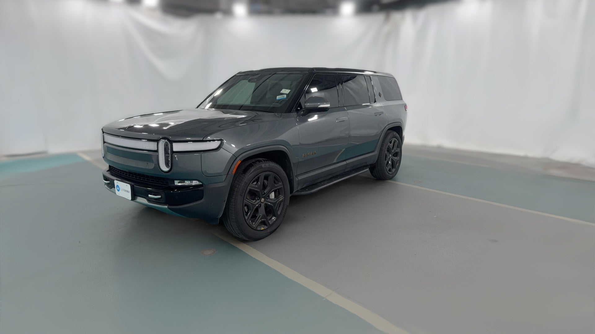 2024 Rivian R1S vehicle photo