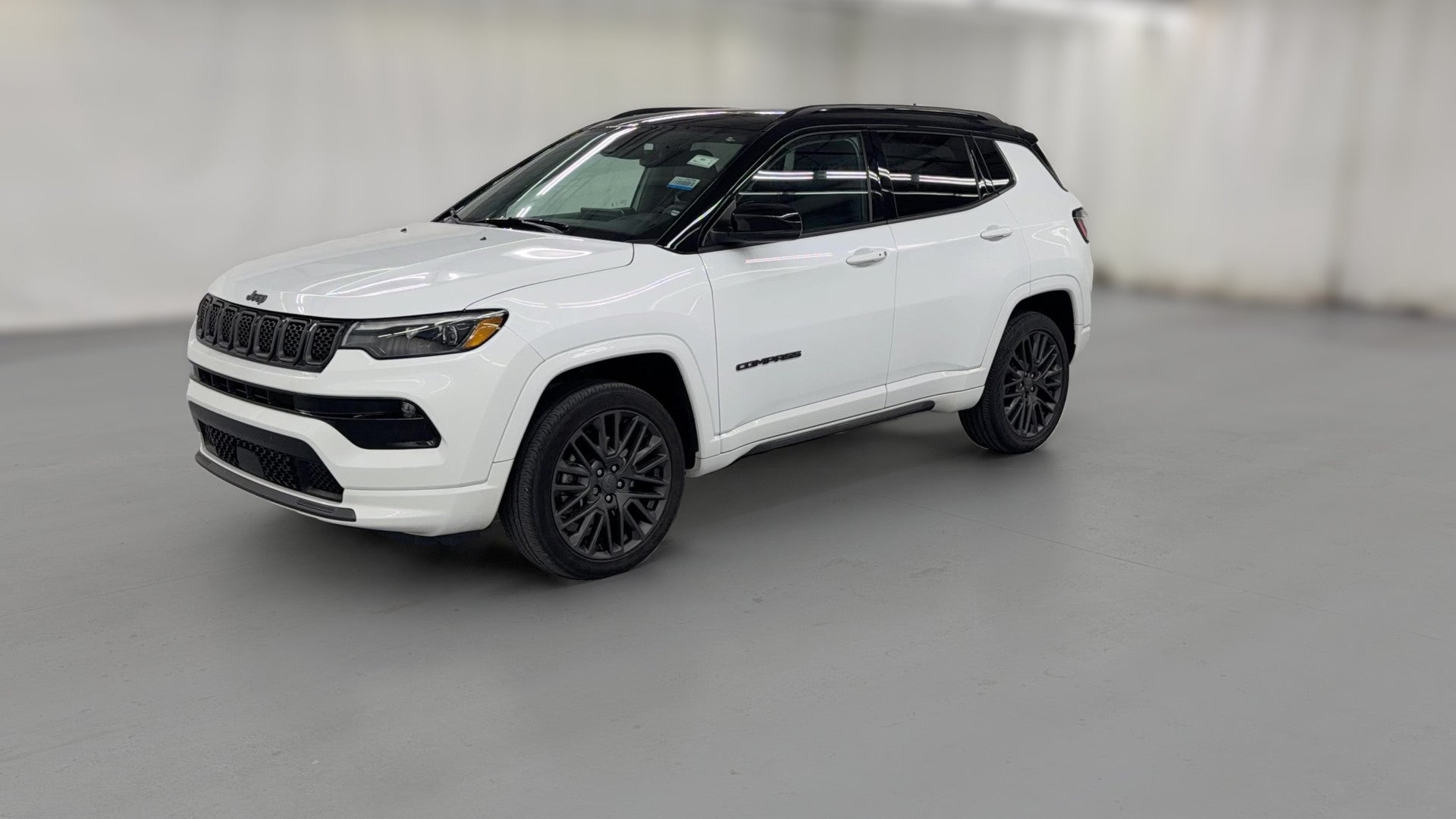 2023 Jeep Compass vehicle photo
