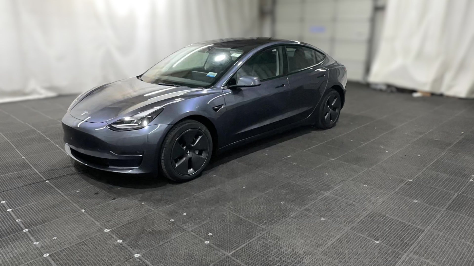 2023 Tesla Model 3 vehicle photo