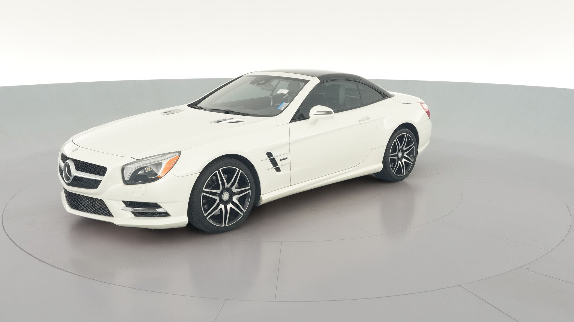 2015 Mercedes-Benz SL-Class vehicle photo