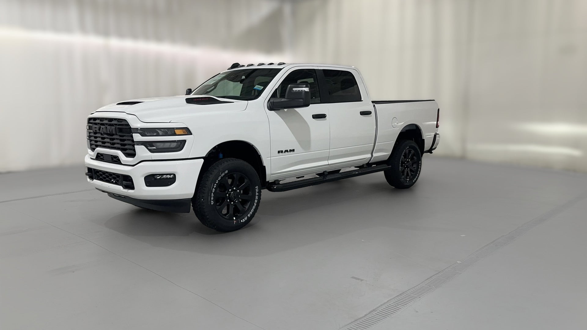 2026 Ram 2500 Crew Cab vehicle photo
