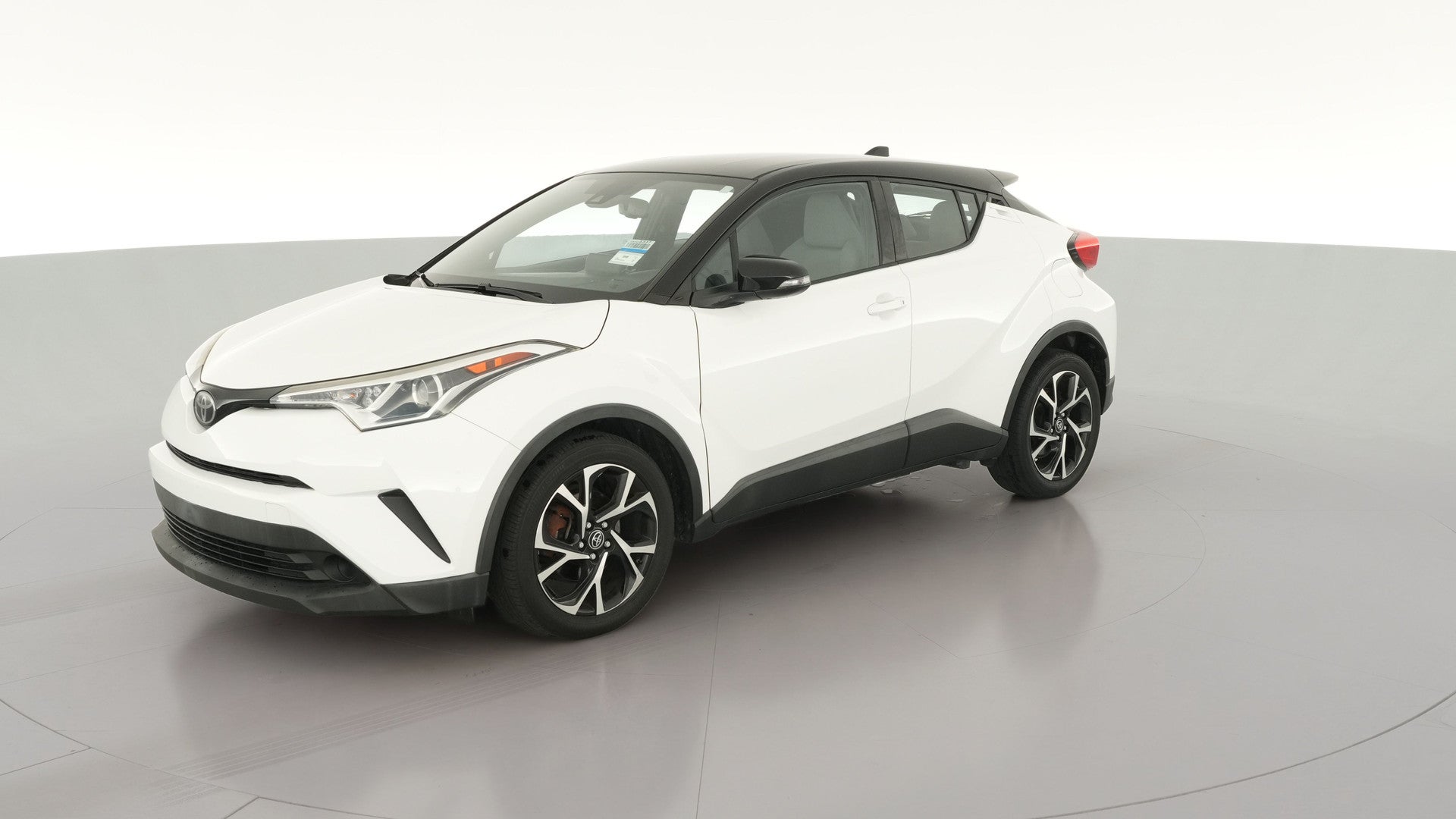 2019 Toyota C-HR vehicle photo