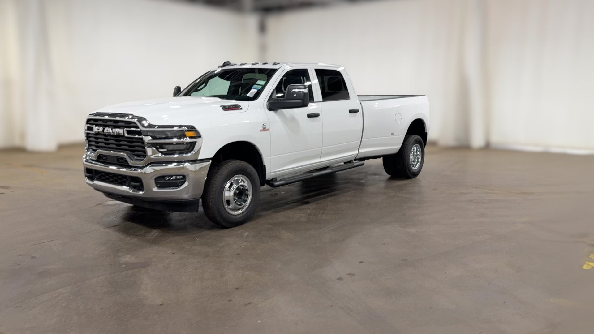 2026 Ram 3500 Crew Cab vehicle photo