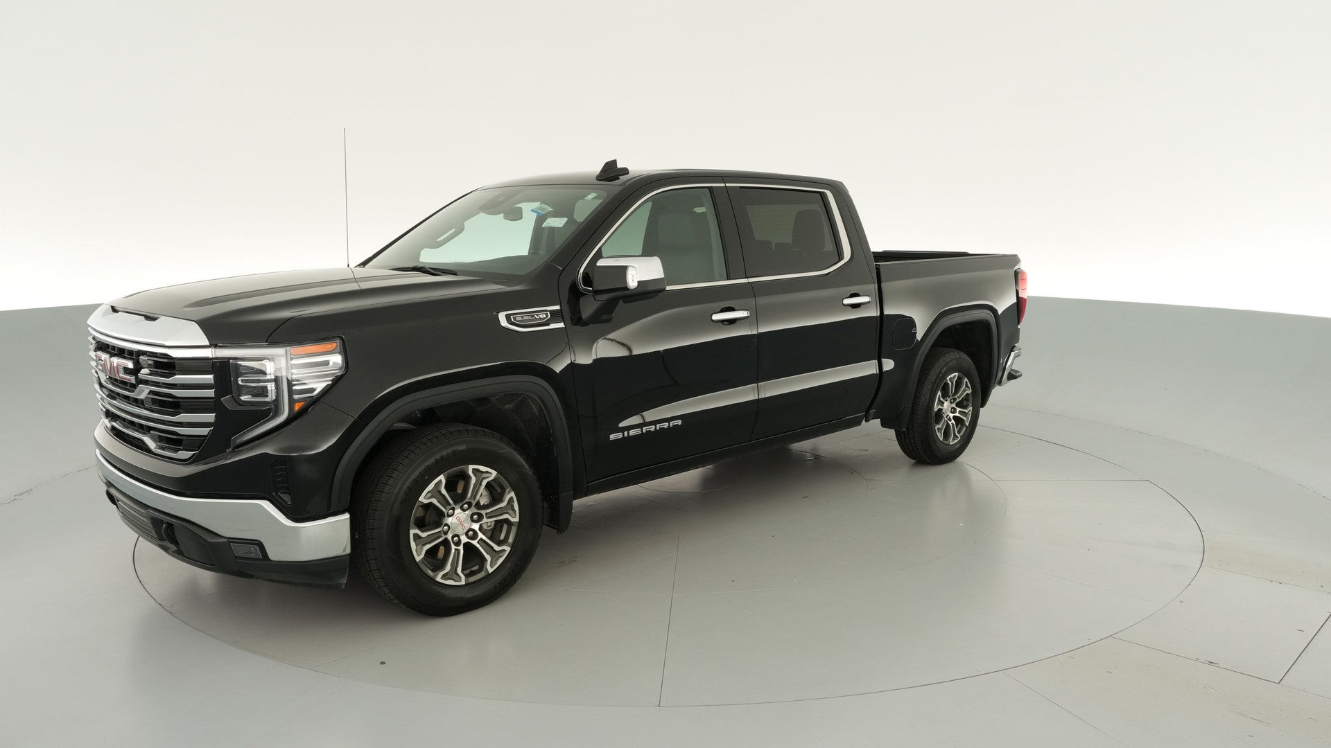 2025 GMC Sierra 1500 Crew Cab vehicle photo