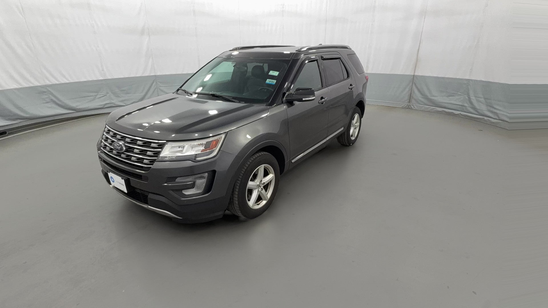 2017 Ford Explorer vehicle photo