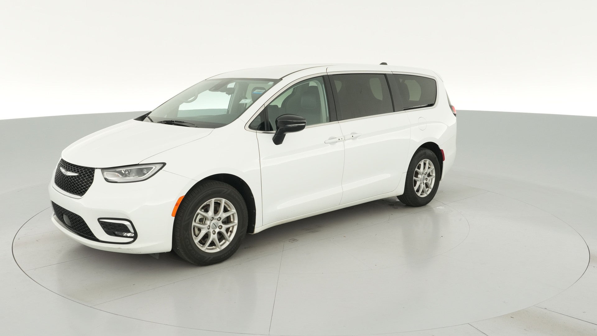2024 Chrysler Pacifica vehicle photo