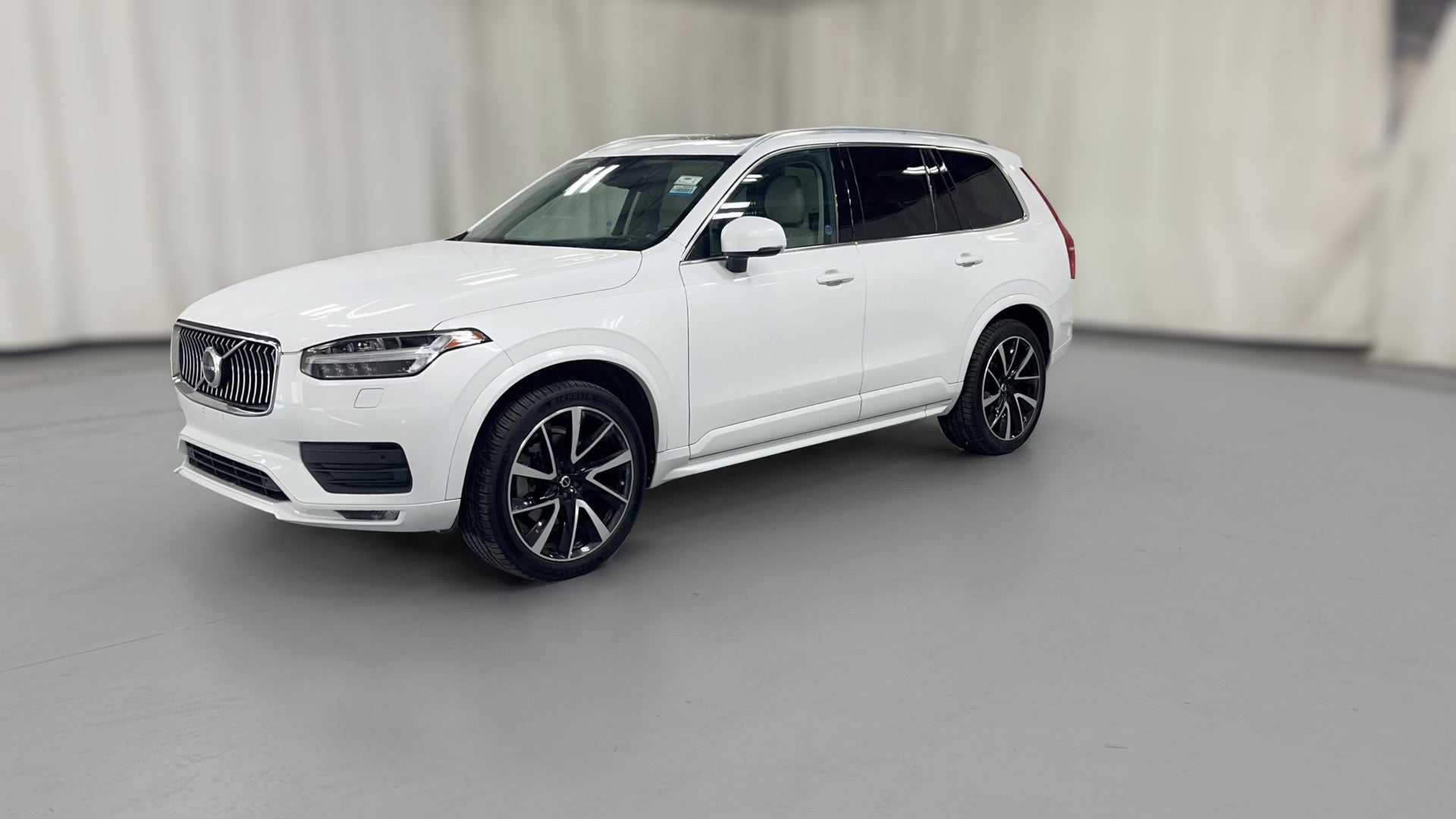 2020 Volvo XC90 vehicle photo