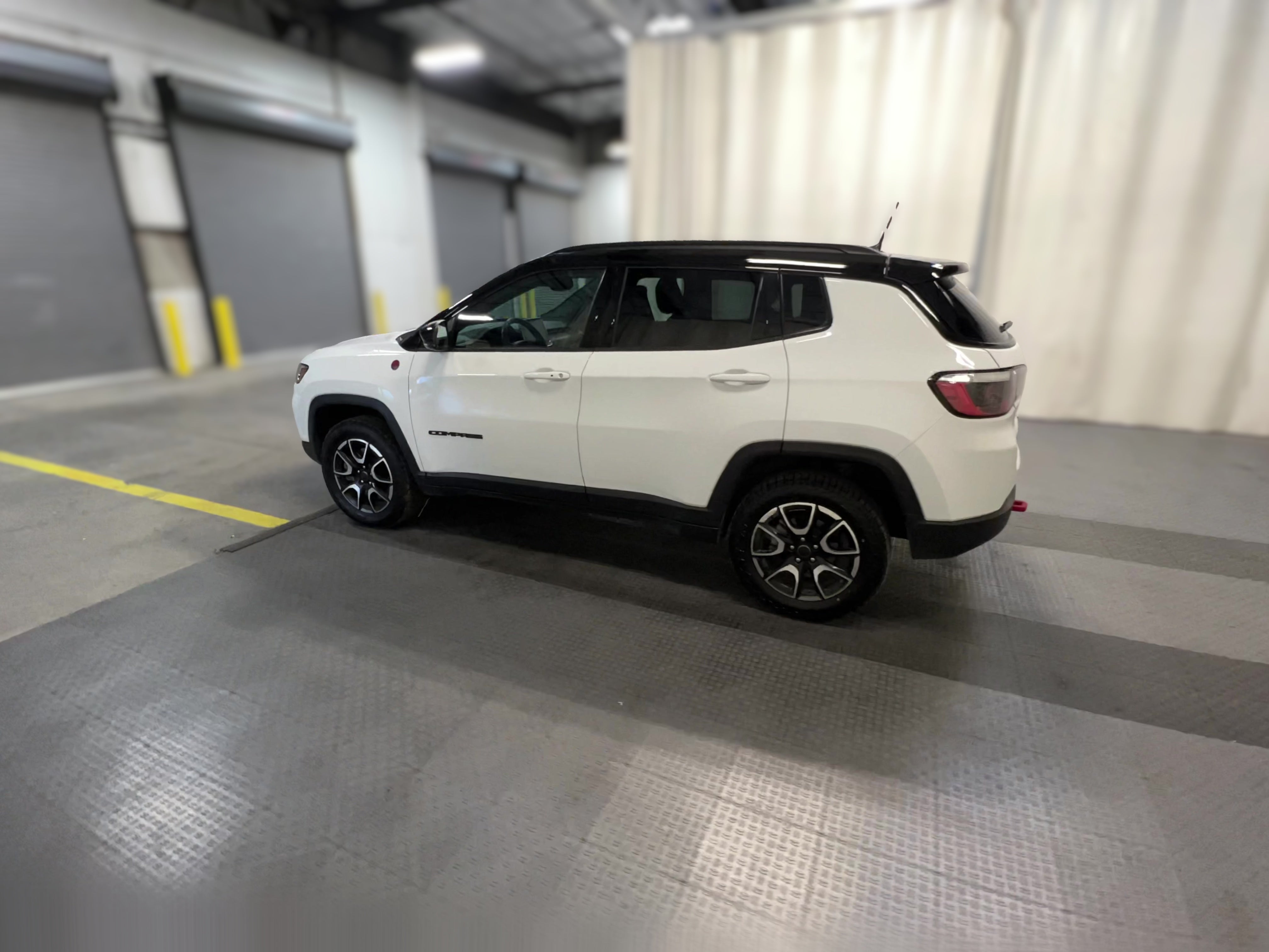 2025 Jeep Compass Trailhawk - Photo 24