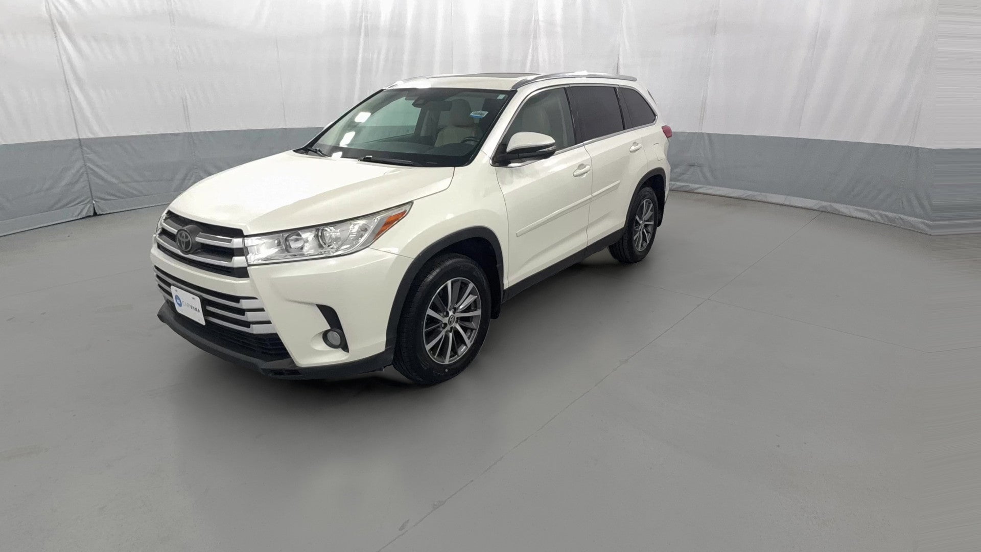 2019 Toyota Highlander vehicle photo
