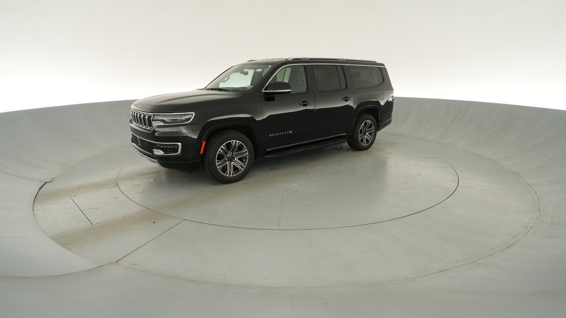 2024 Jeep Wagoneer L vehicle photo